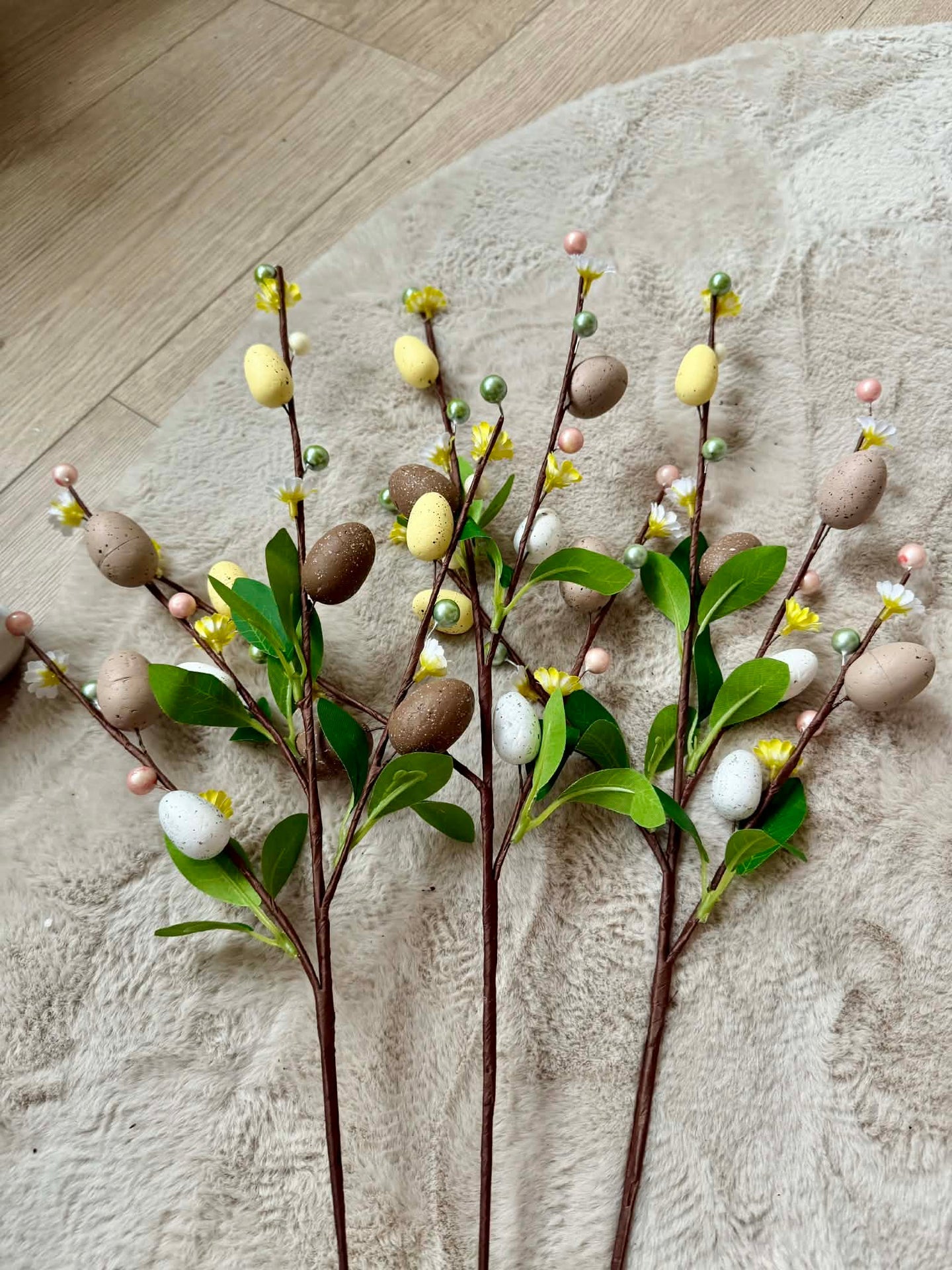 Gren med påskeegg 65 cm - nøytrale farger