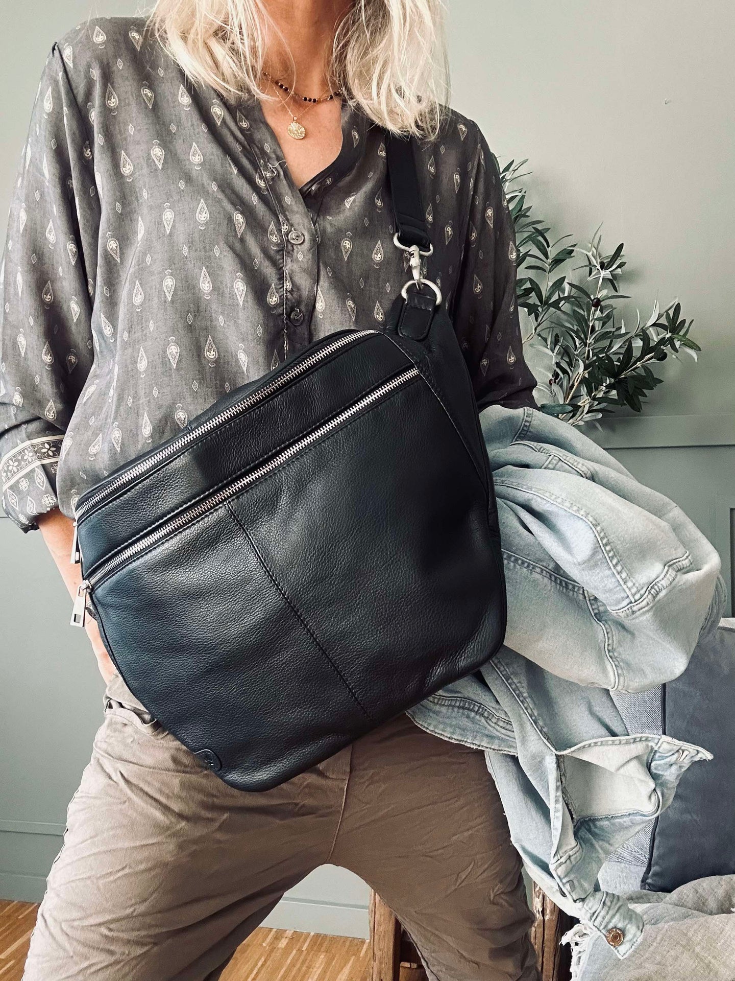 Bumbag BIG Astrid - Svart / Sølv