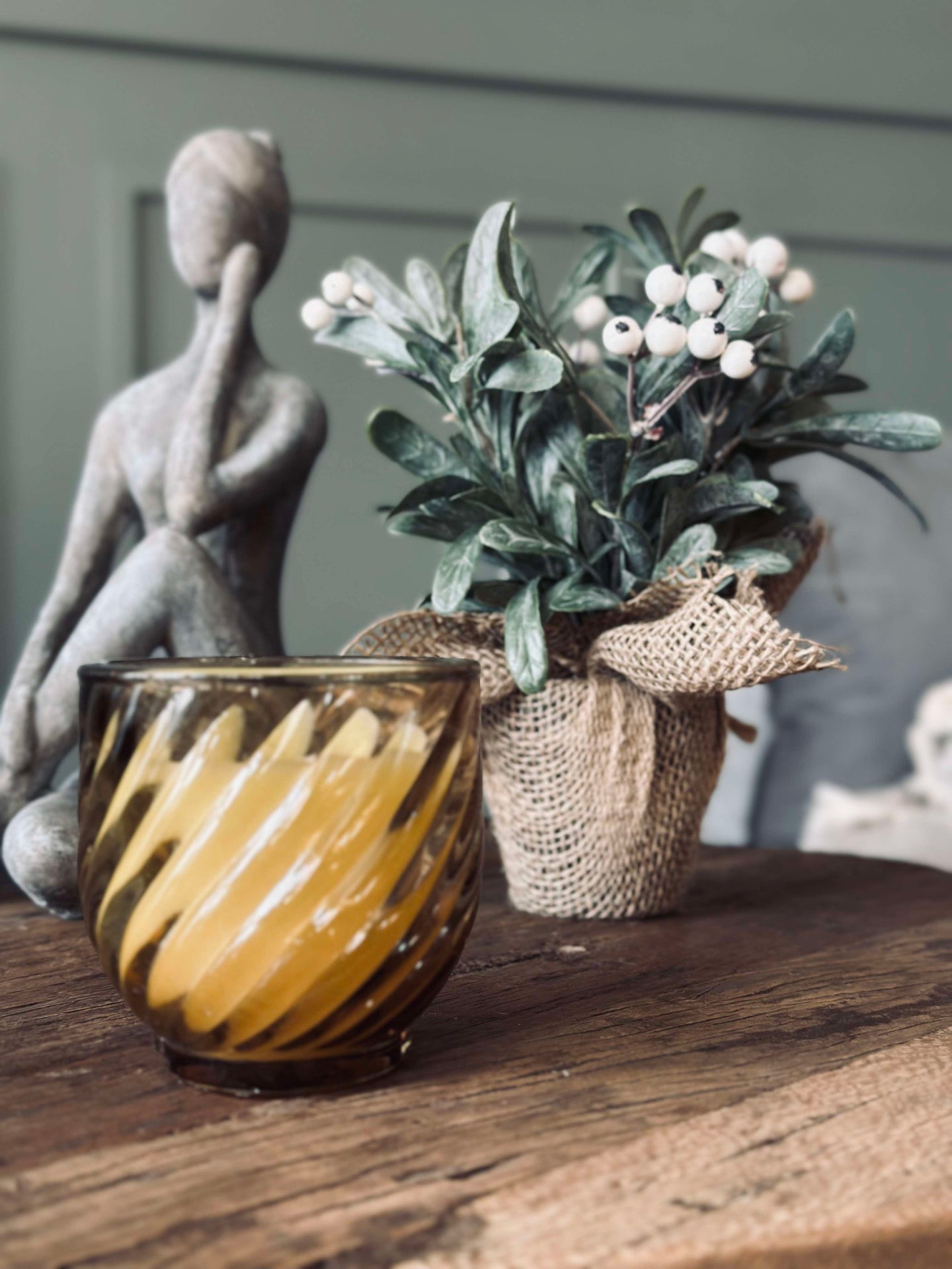 Duftlys i glass - OUD WOOD
