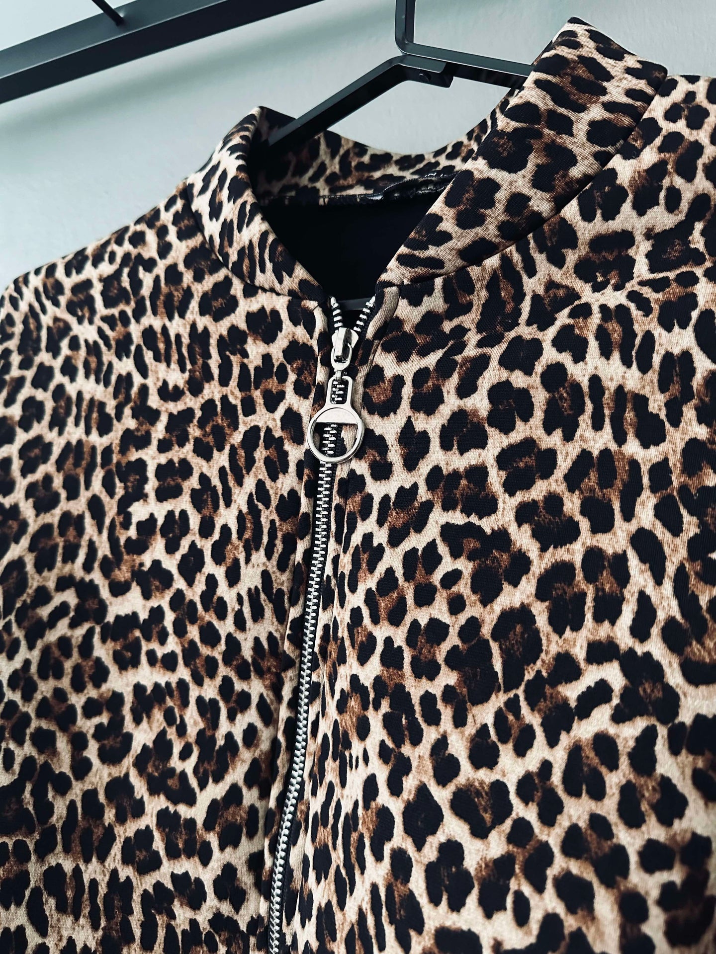 Kul leopardjakke