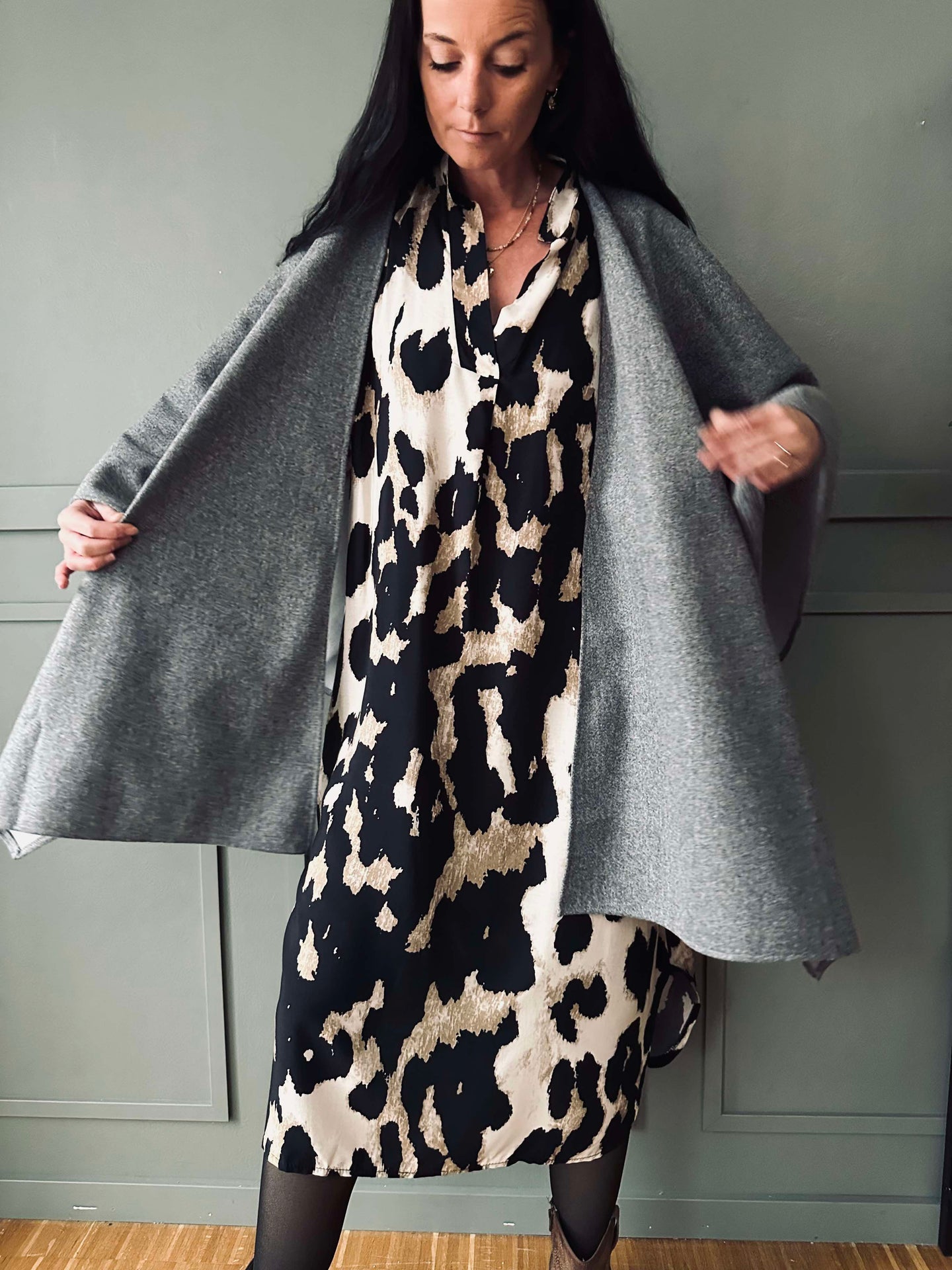 Poncho Grey