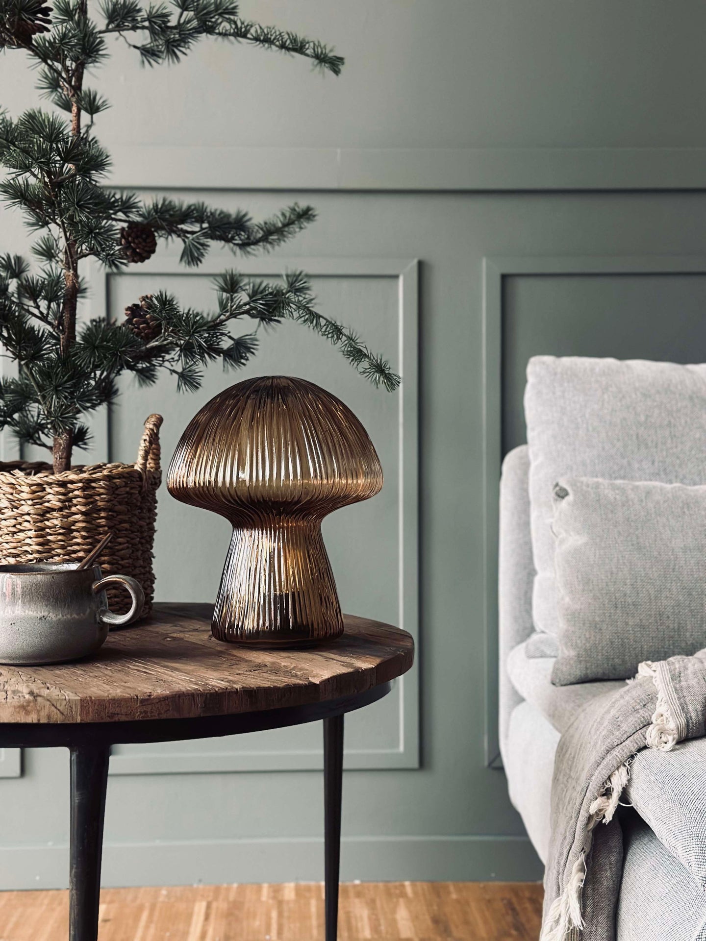 Mushroom med riller 25cm - Gyllen