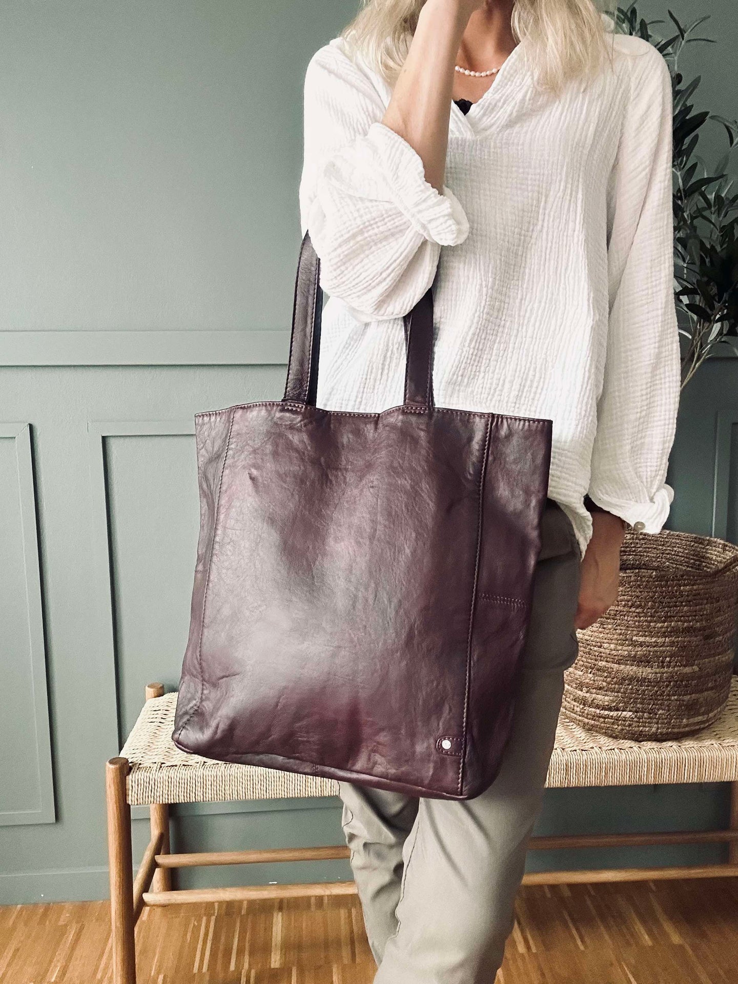 Shopper Cranberry - Myk kalveskinn