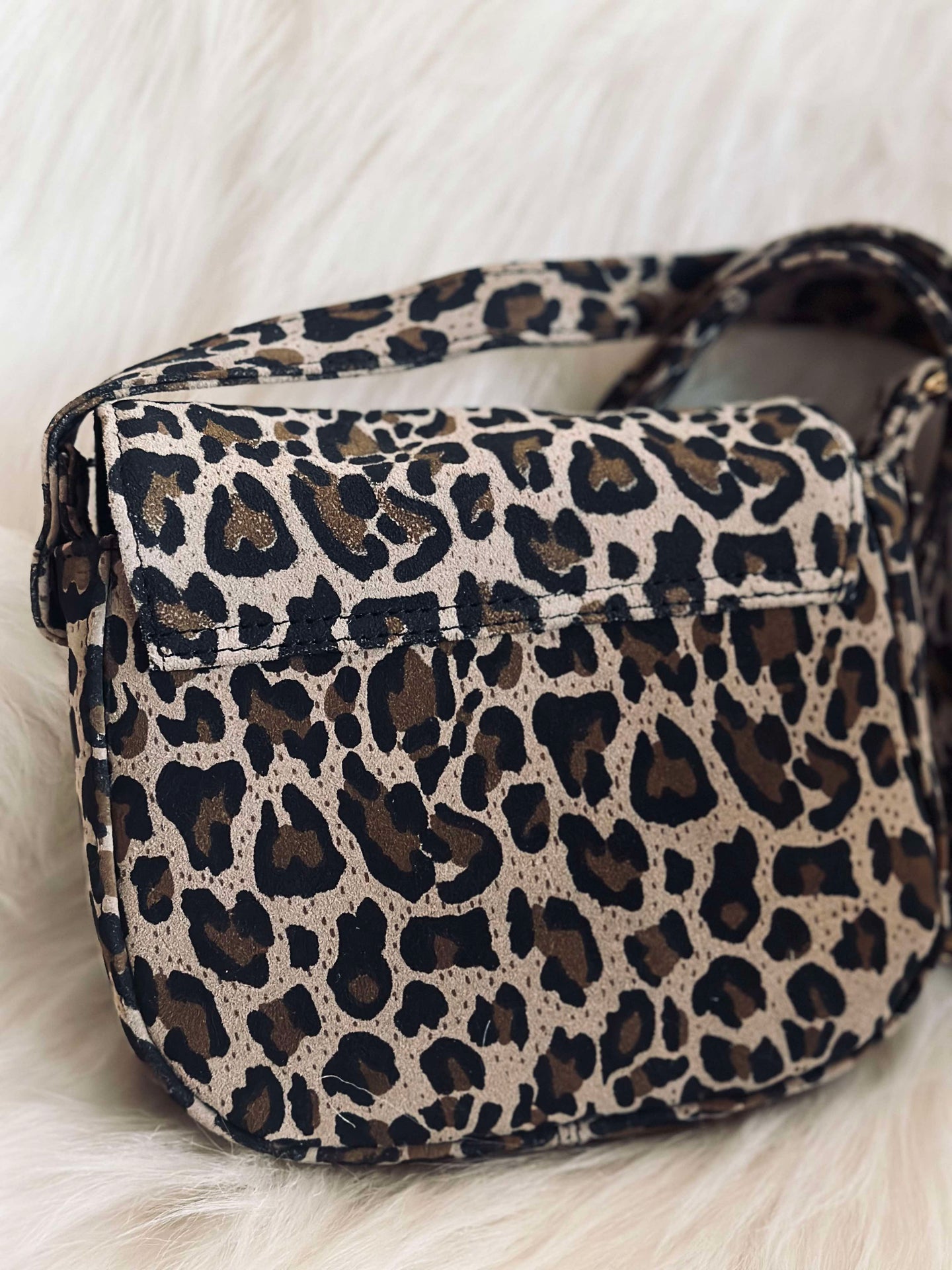 Crossbody Aura Leo