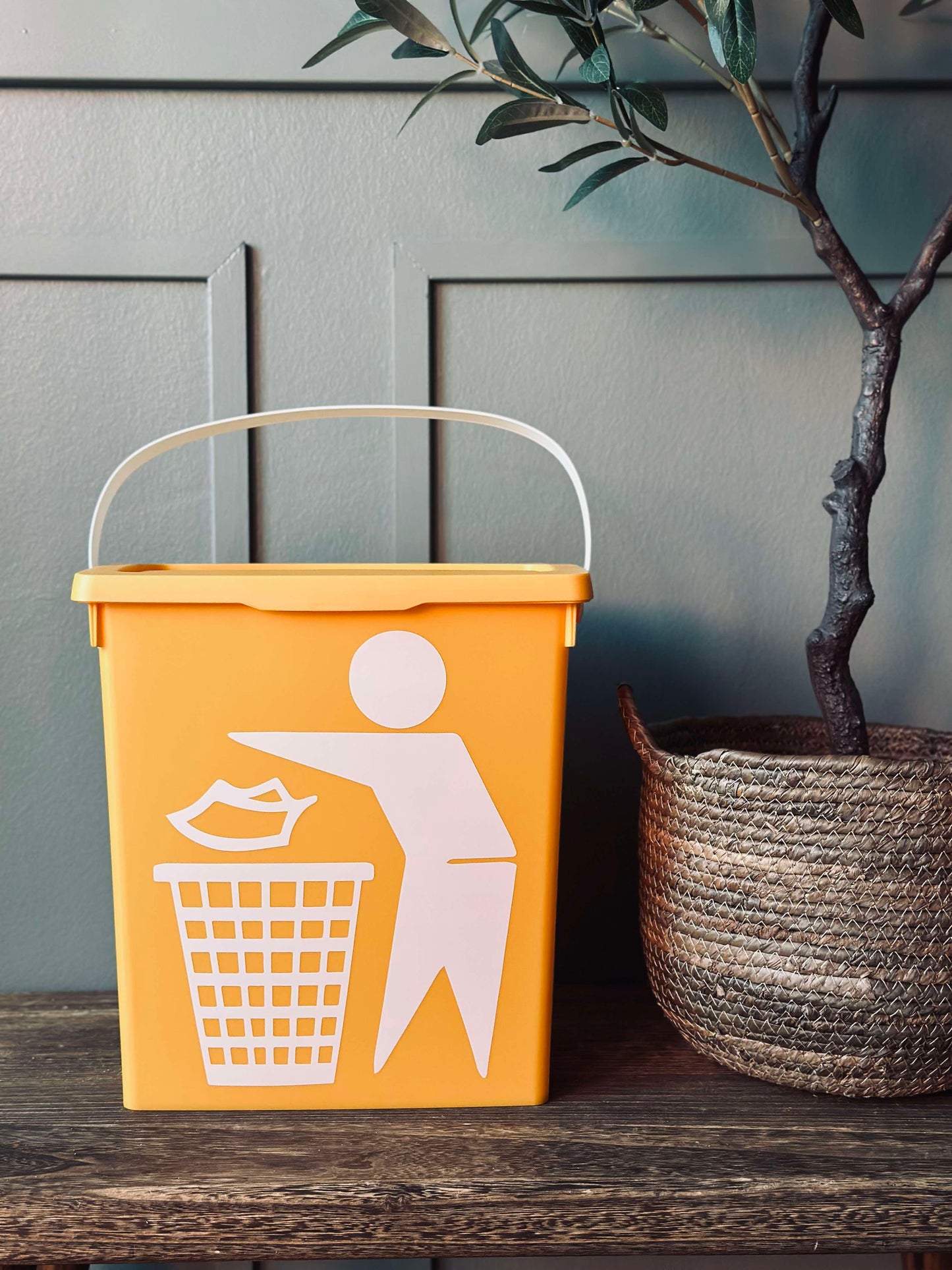 BIO Bøtte med lokk 12 liter - GUL