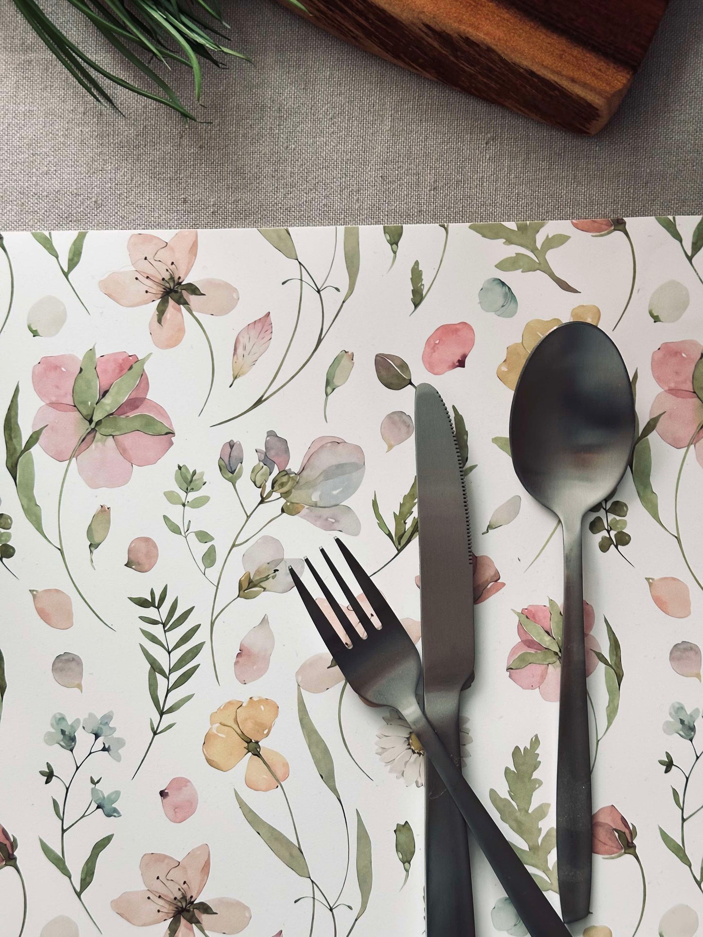Bordbrikke Flora - Hvit