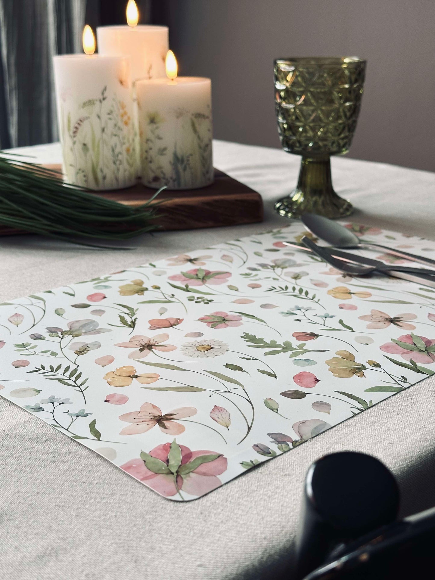 Bordbrikke Flora - Hvit