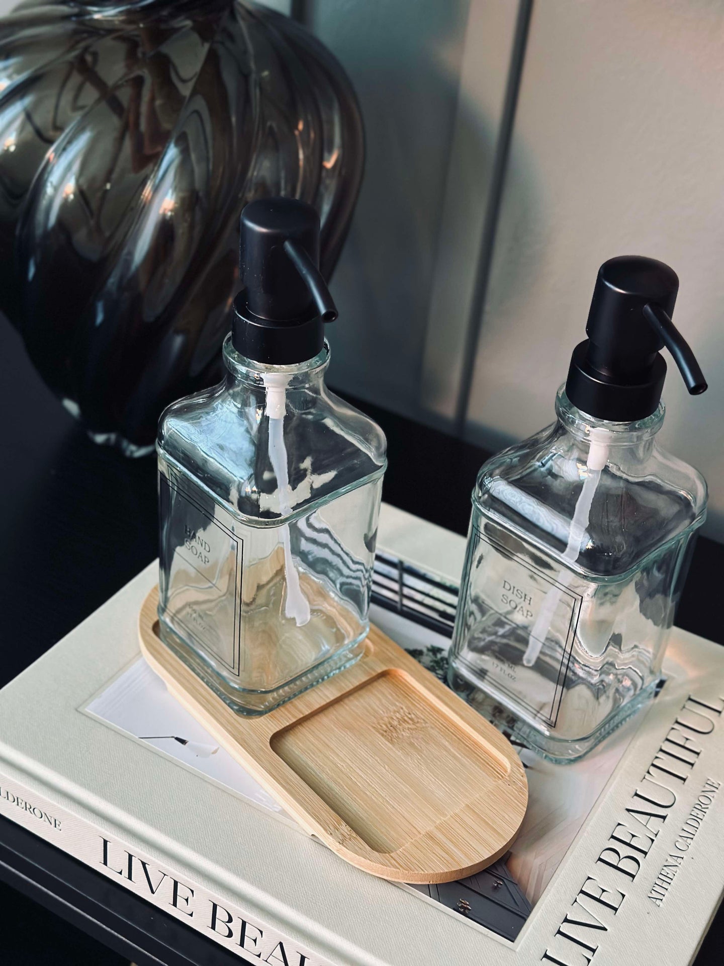 Såpedispenser 2 stk. med brett - Klar