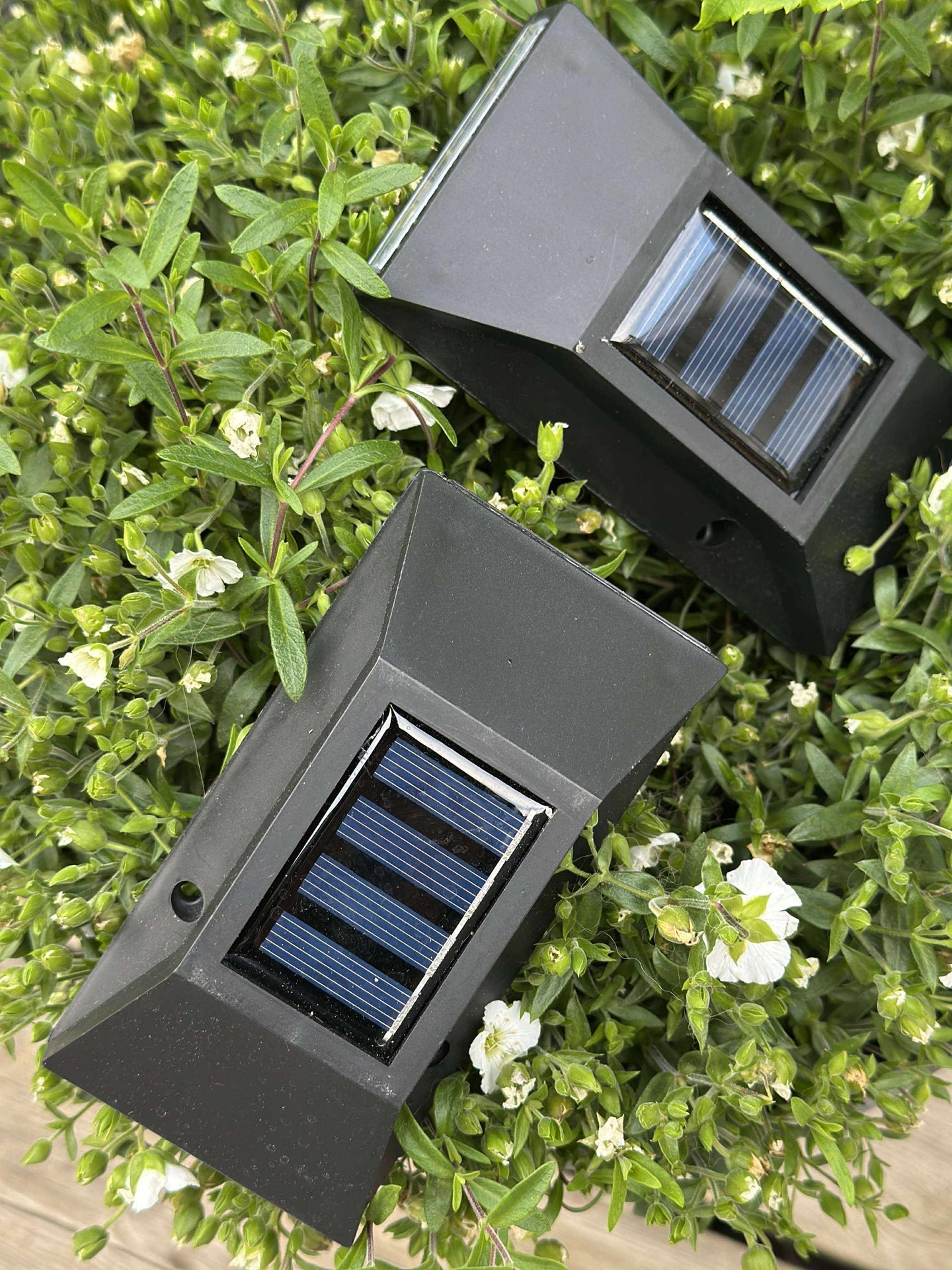 Vegglampe med solceller – Up & Down 4 stk