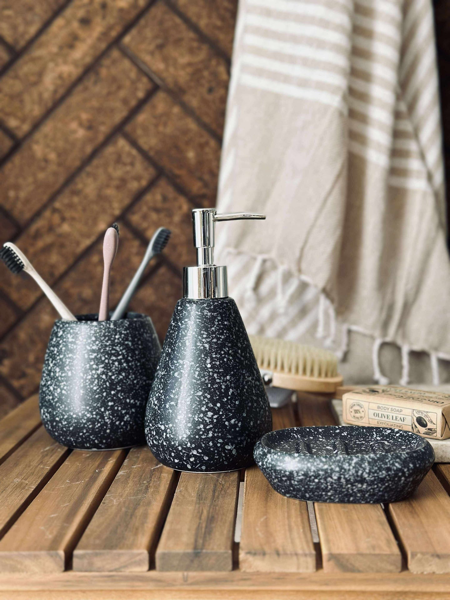 Baderomssett med 3 deler - Stone