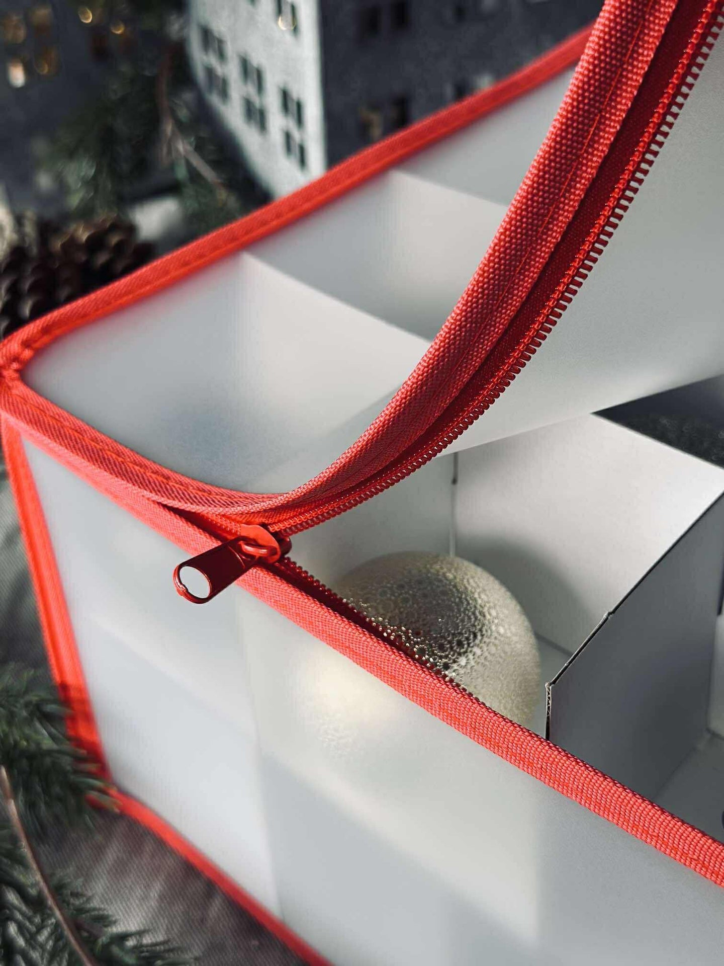 Oppbevaring for Julekuler - MAKS 32 julekuler