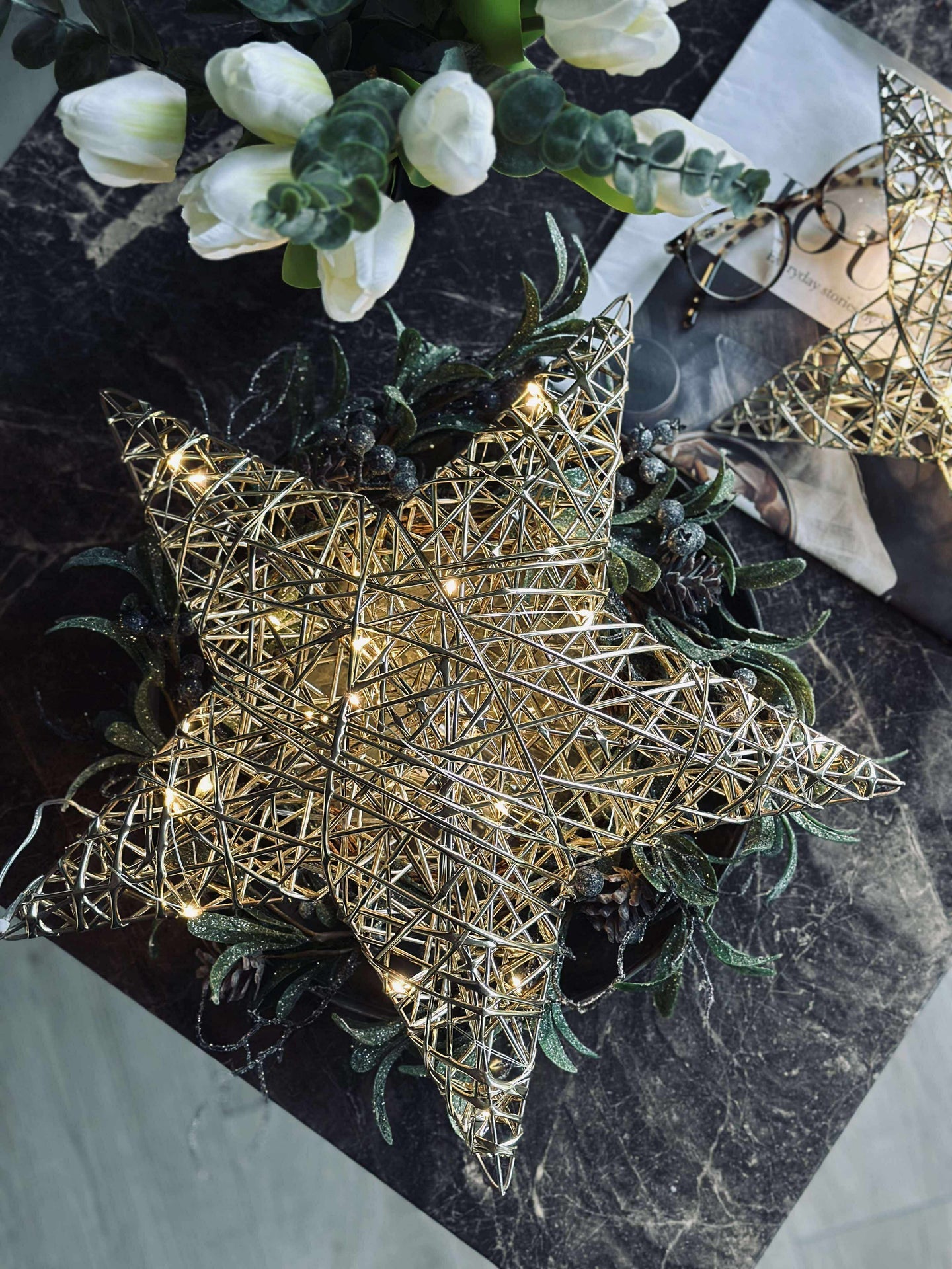 Stjerne med LED-lys - Gull