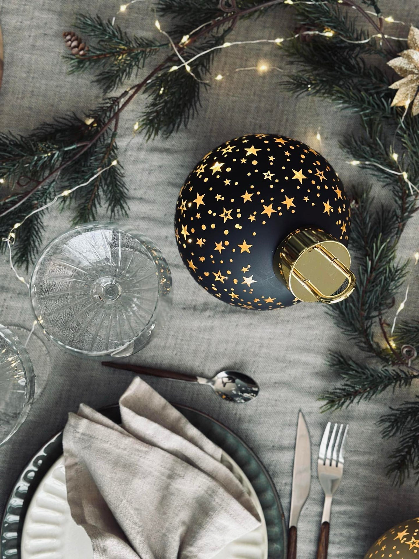 Julekule med led-lys - Black