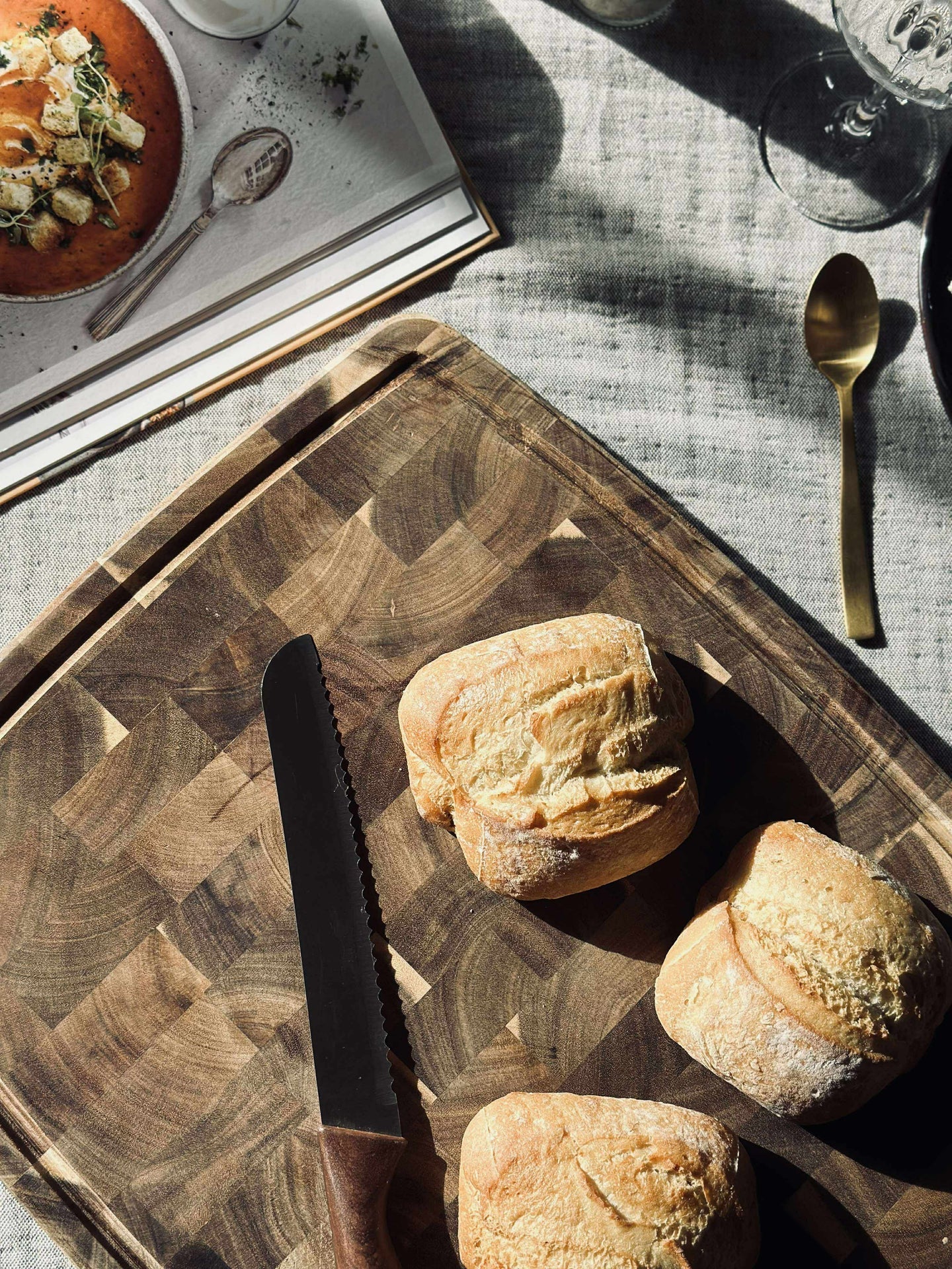 Skjærefjøl med saftrenne