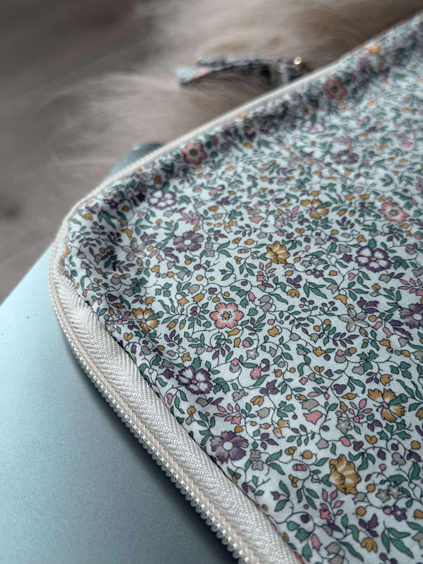 Sleeve til ipad / laptop - Blomster