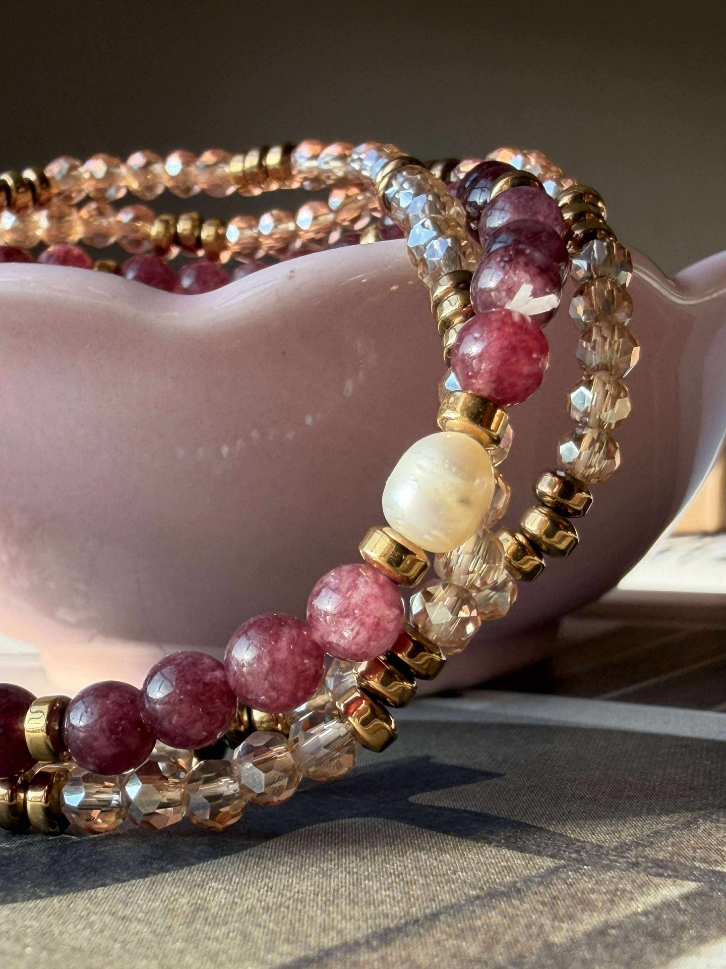 Armbånd Leah Bordeaux/Natur – Sett med 3 stk