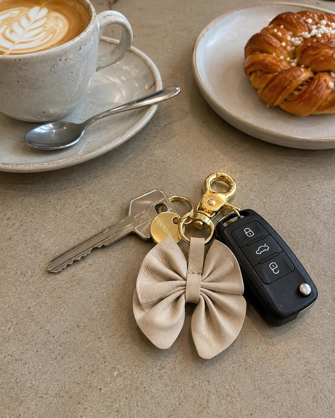 Nøkkelring Sløyfe - Vanilla leather