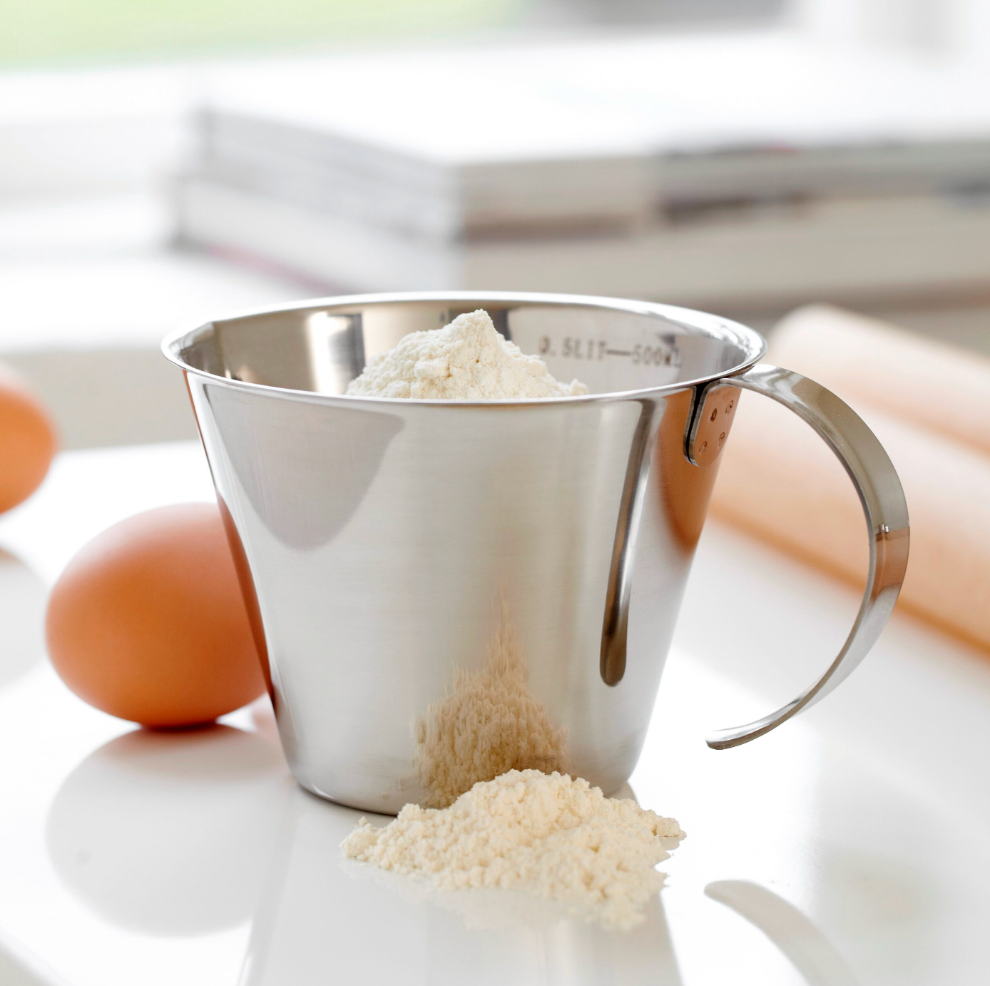 Målekanne i rustfritt stål - 0,5 l