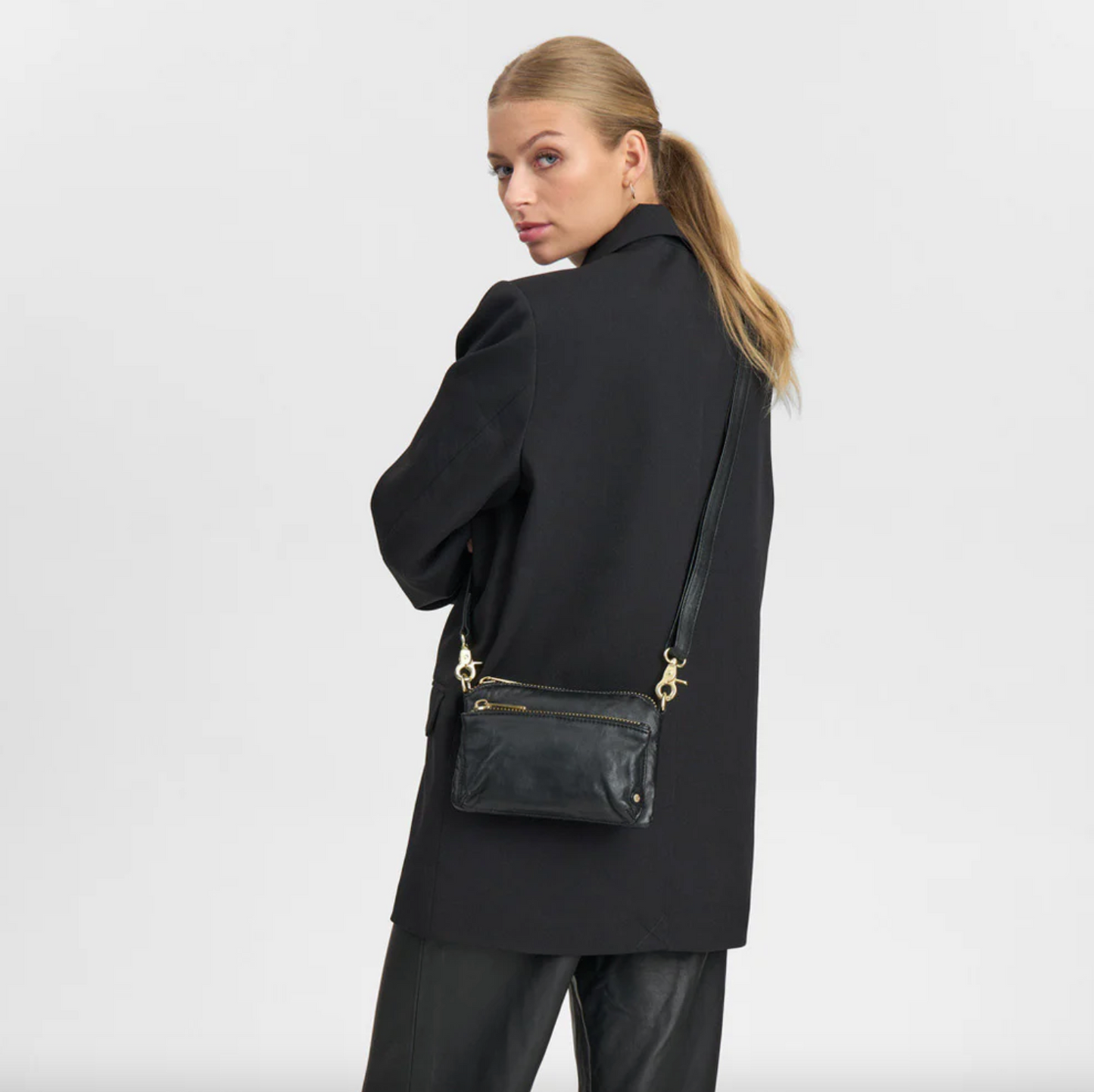 Clutch crossover - Black / gold