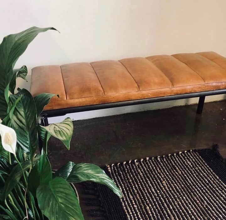 Bænk i Industrielt design - VIAMAJA.DK