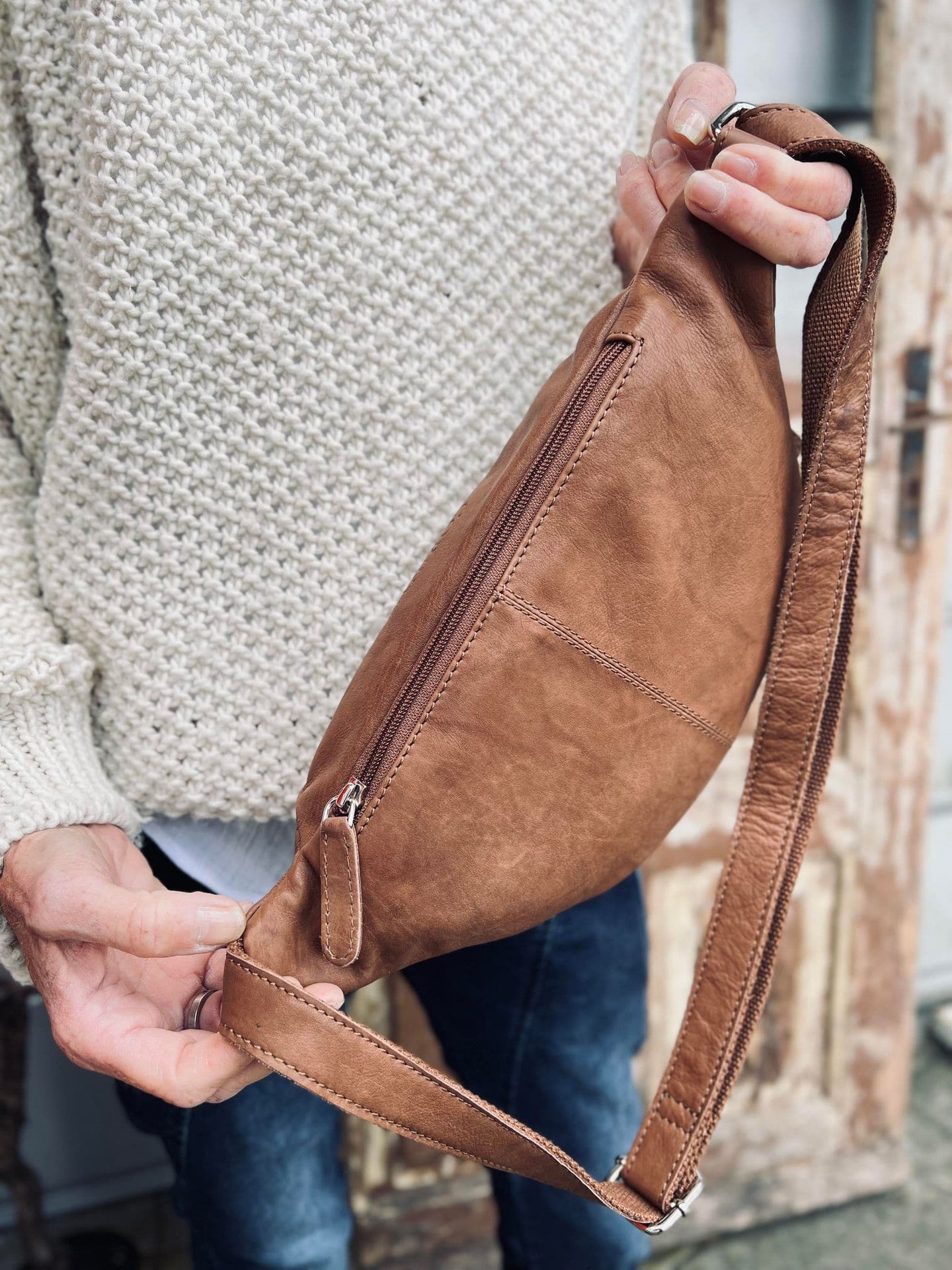 Bumbag Aja - Walnut - VIAMAJA.DK