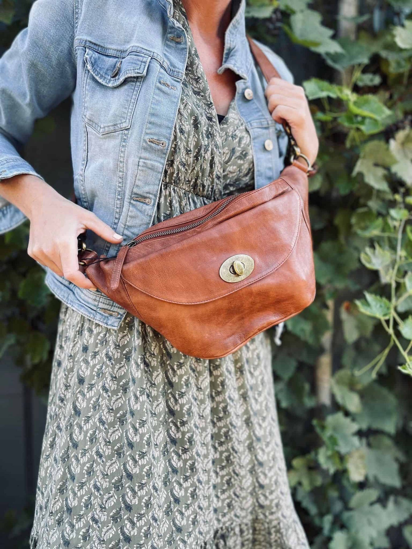 Bumbag ROSSA – Walnut - VIAMAJA.DK