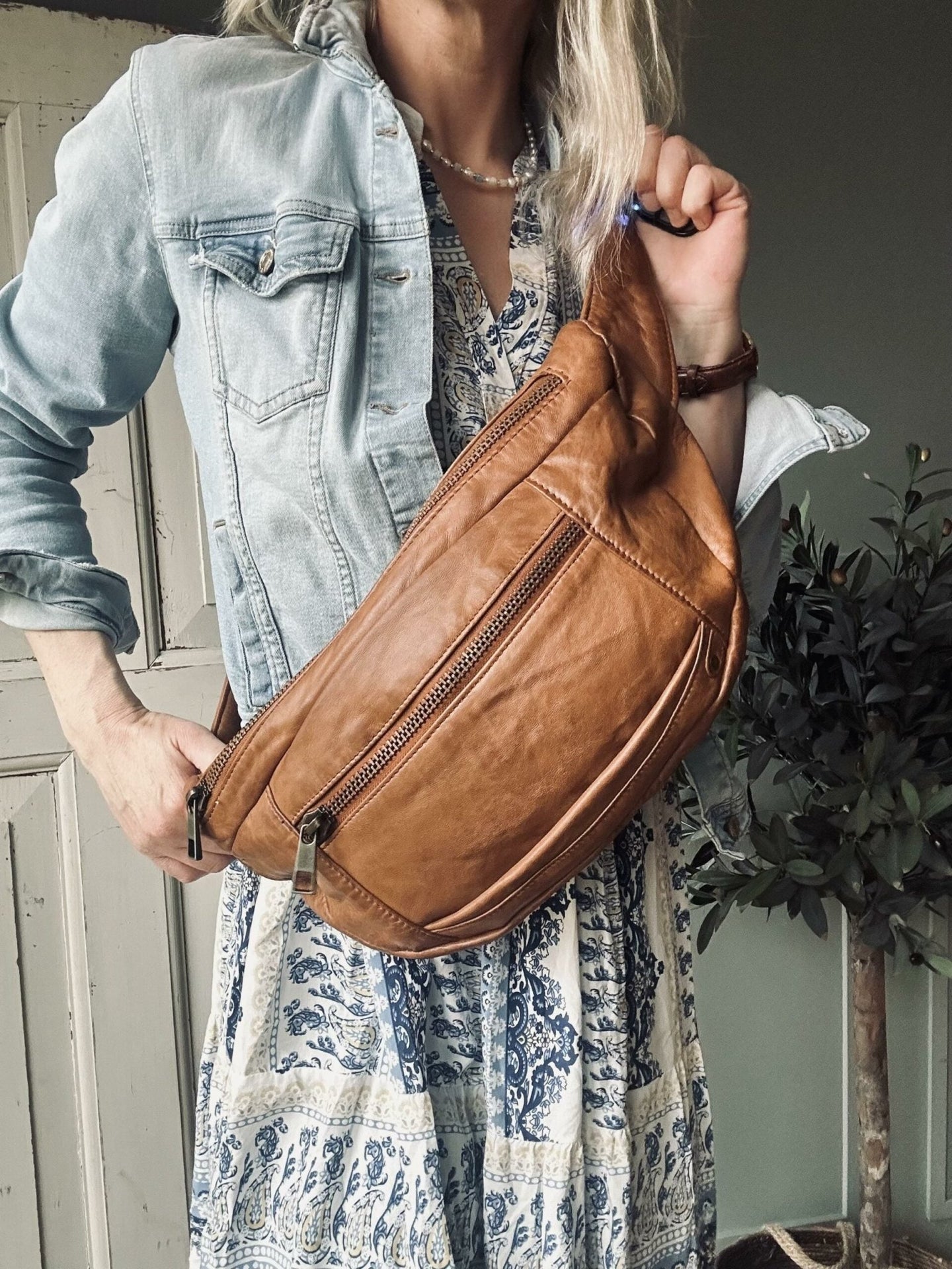 Bumbag XL MIRA – Cognac - VIAMAJA.DK