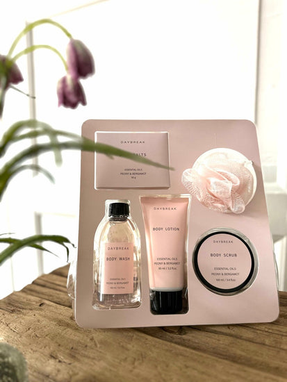 Gavesæt Rose - VIAMAJA.DK