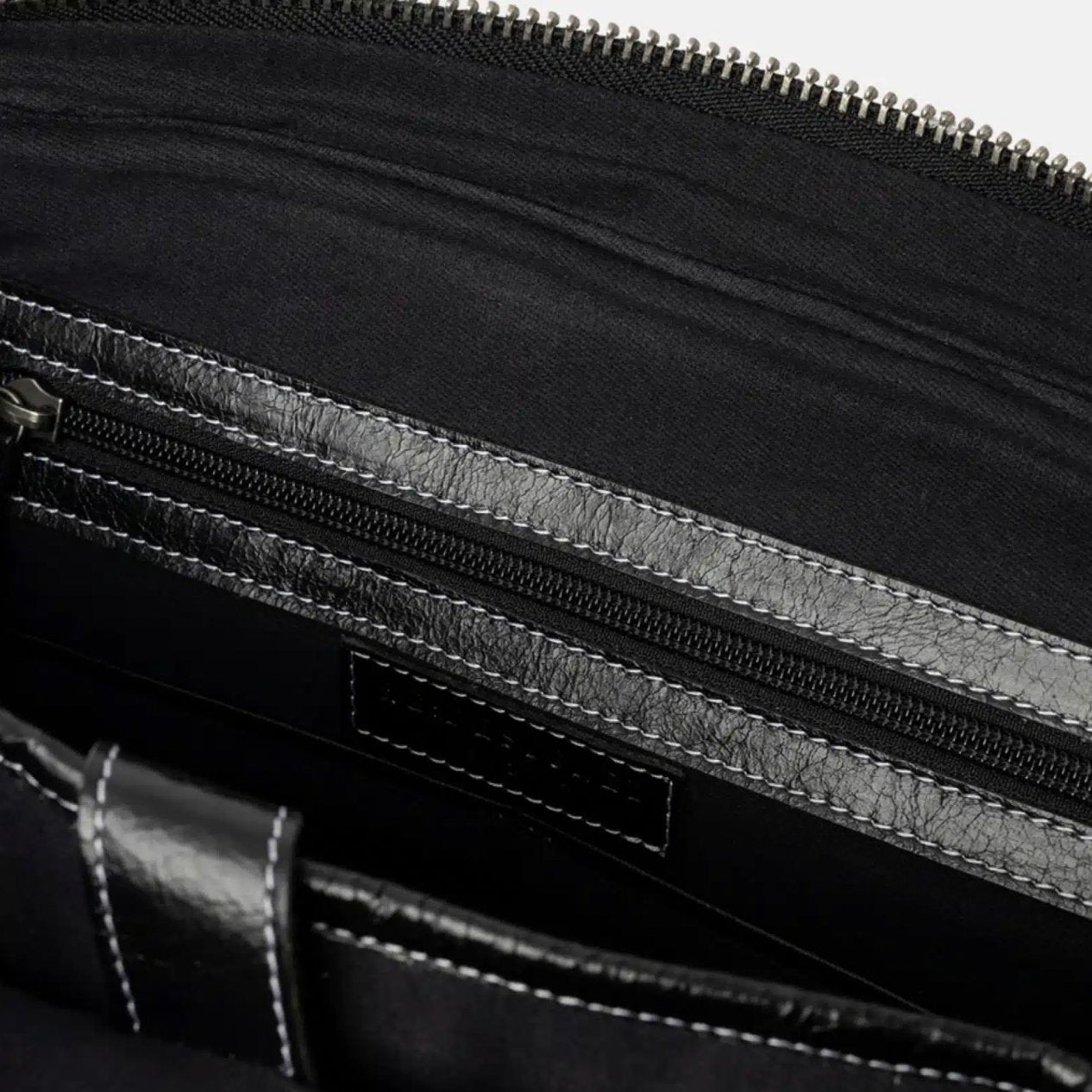 Laptop Falke black leather - VIAMAJA.DK