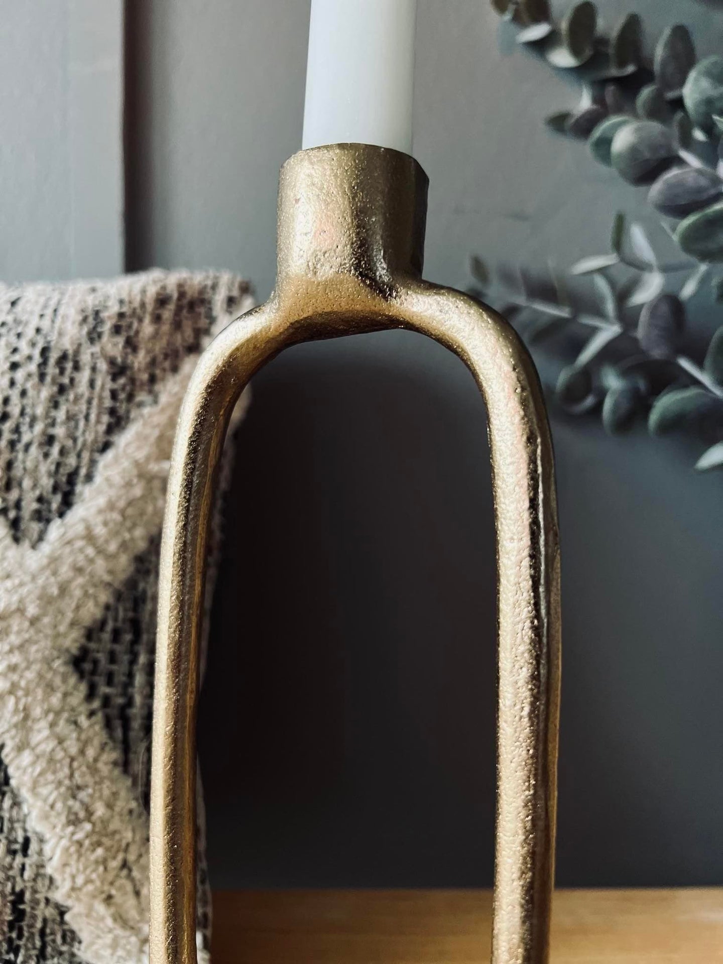 Lysestage - Guld 24cm - VIAMAJA.DK