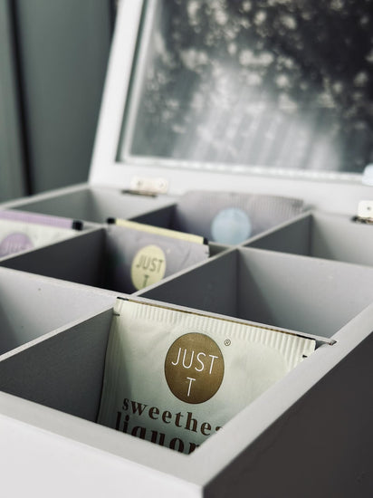 Tebox med 9 rum – White - VIAMAJA.DK