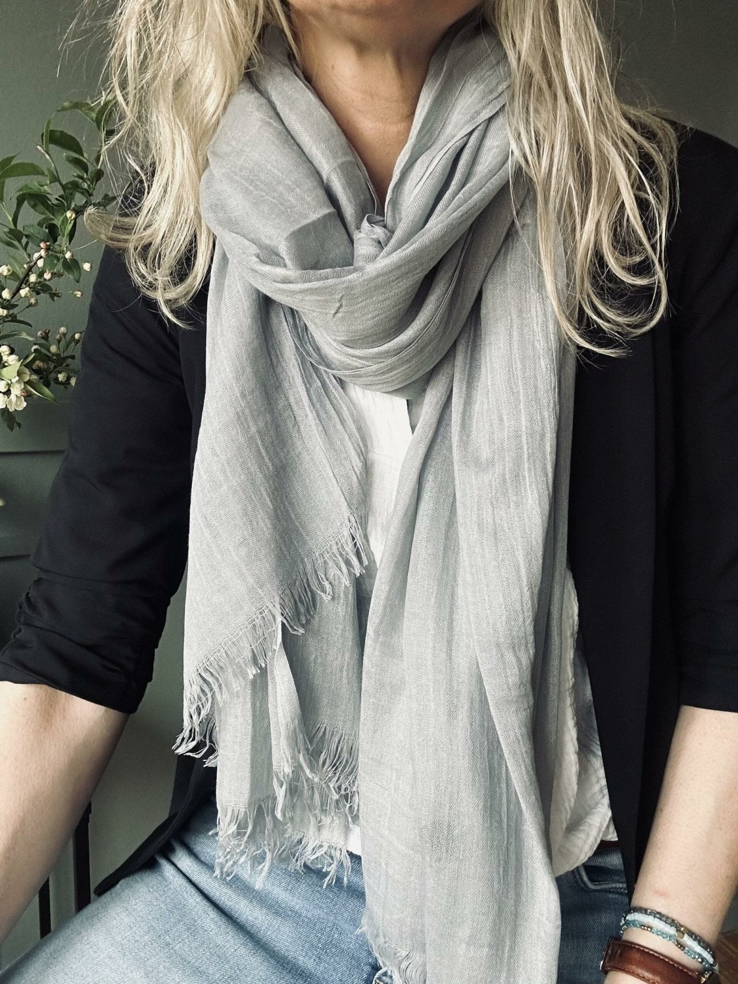Tørklæde Simple grey - VIAMAJA.DK