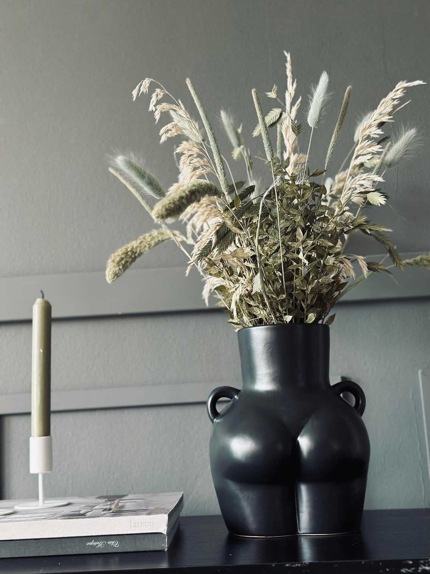 Vase Black Body Small - VIAMAJA.DK