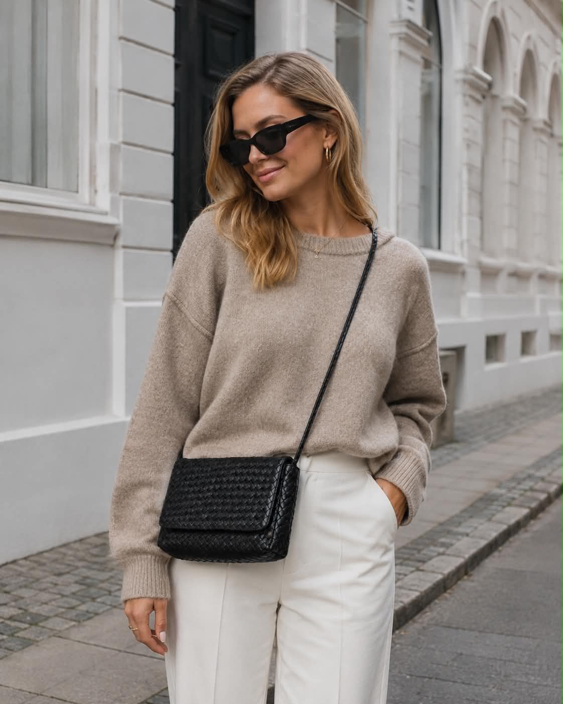 Kopi av Elegant crossover - Svart