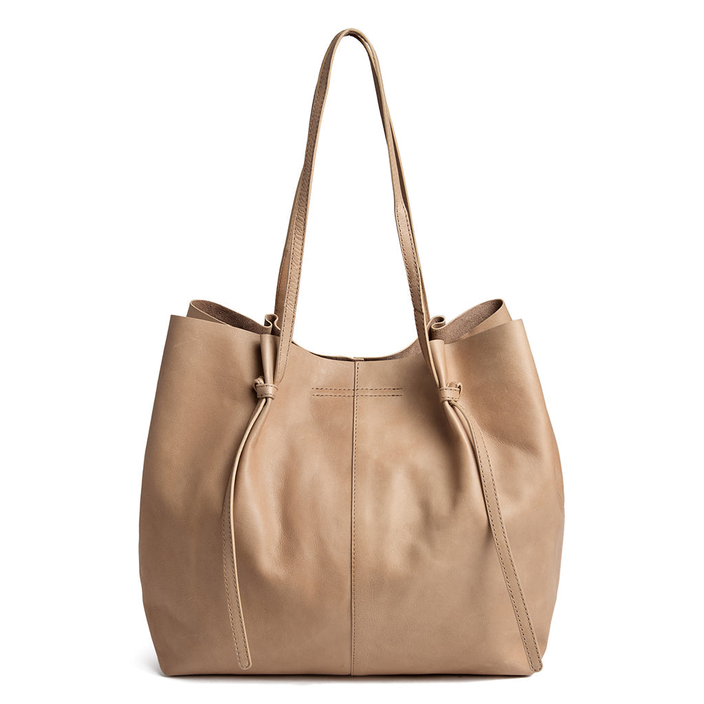 Shopper XL i myk skinnkvalitet - Sand