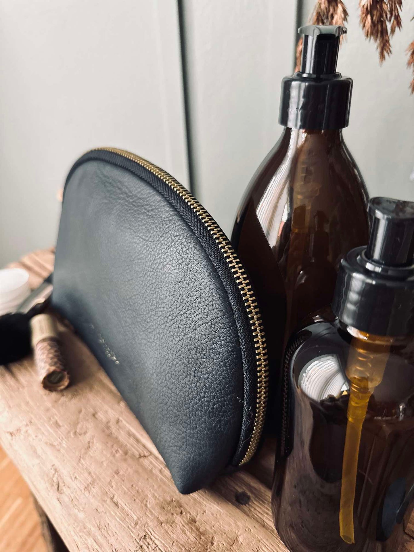 Clutch Aria – Black