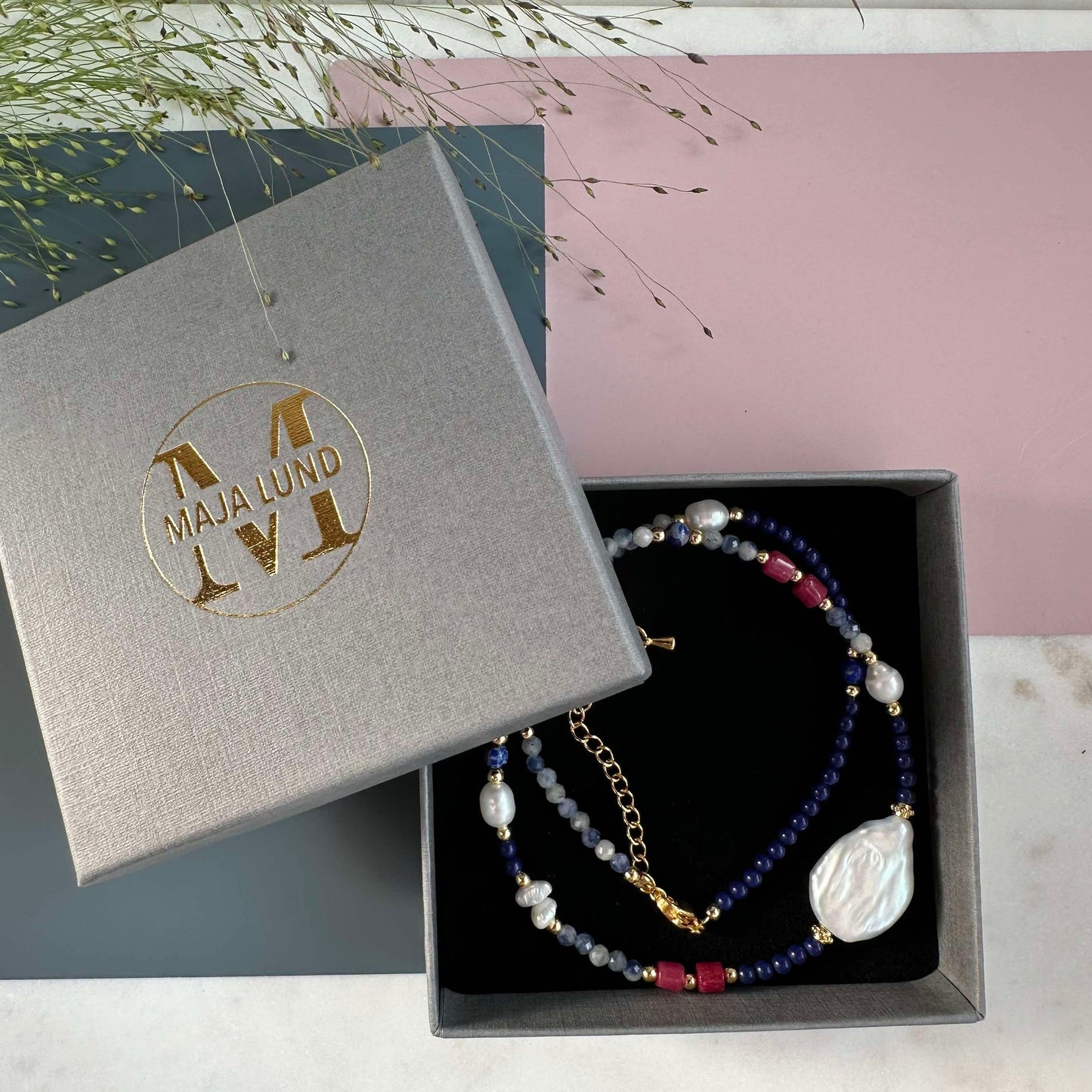 Anheng Annika med ferskvannsperler