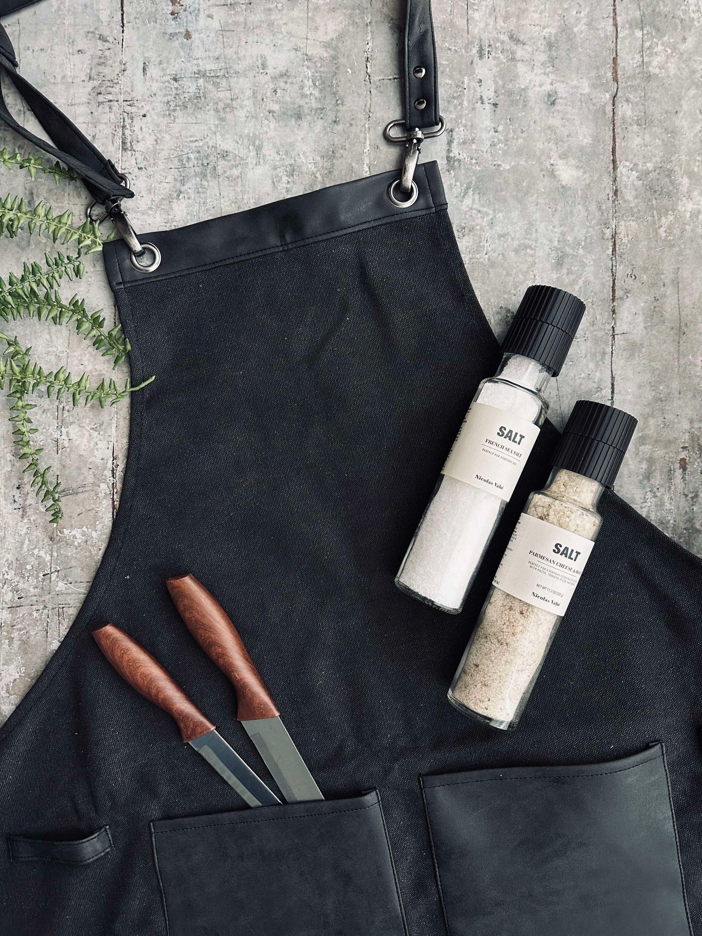 Forkle i kanvas - Stone med lommer