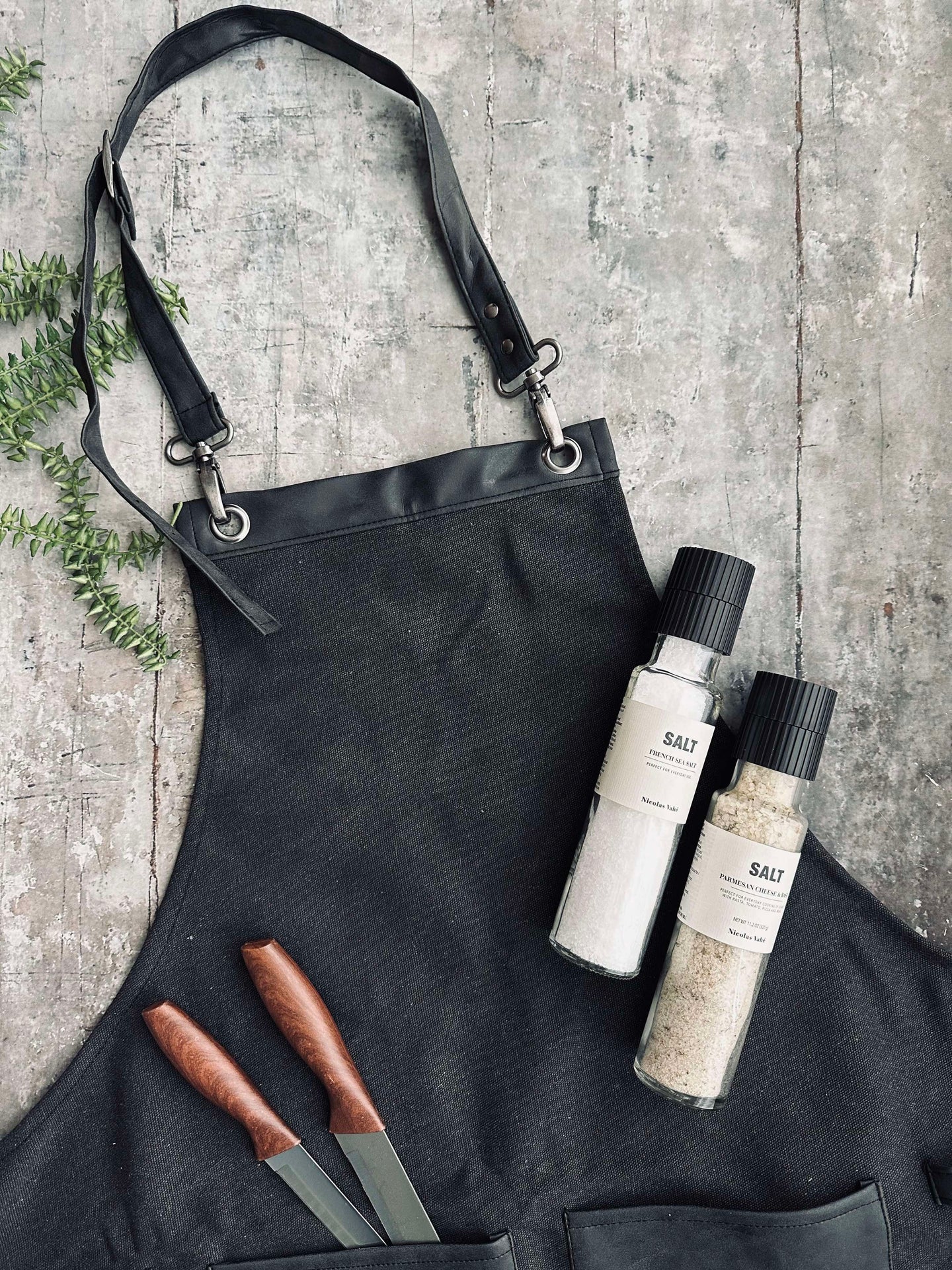 Forkle i kanvas - Stone med lommer