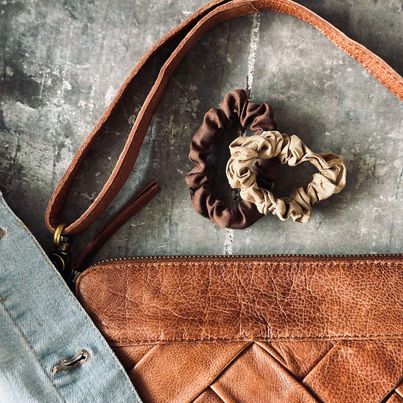 Hårelastikker Scrunchie Brown - 2 stk
