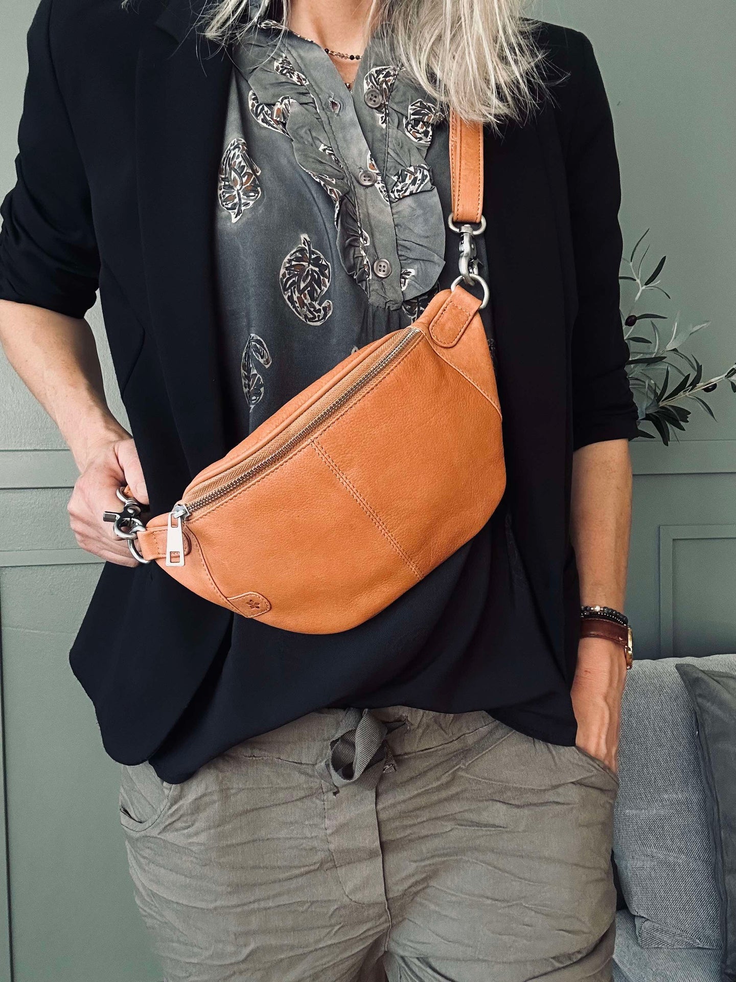 Bumbag Molly - Cognac / sølv