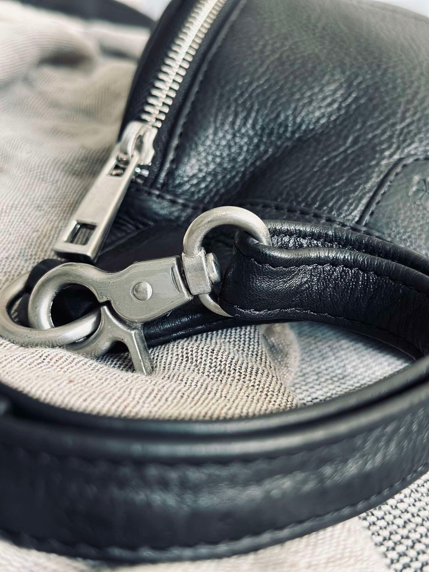 Bumbag Molly - Svart / sølv