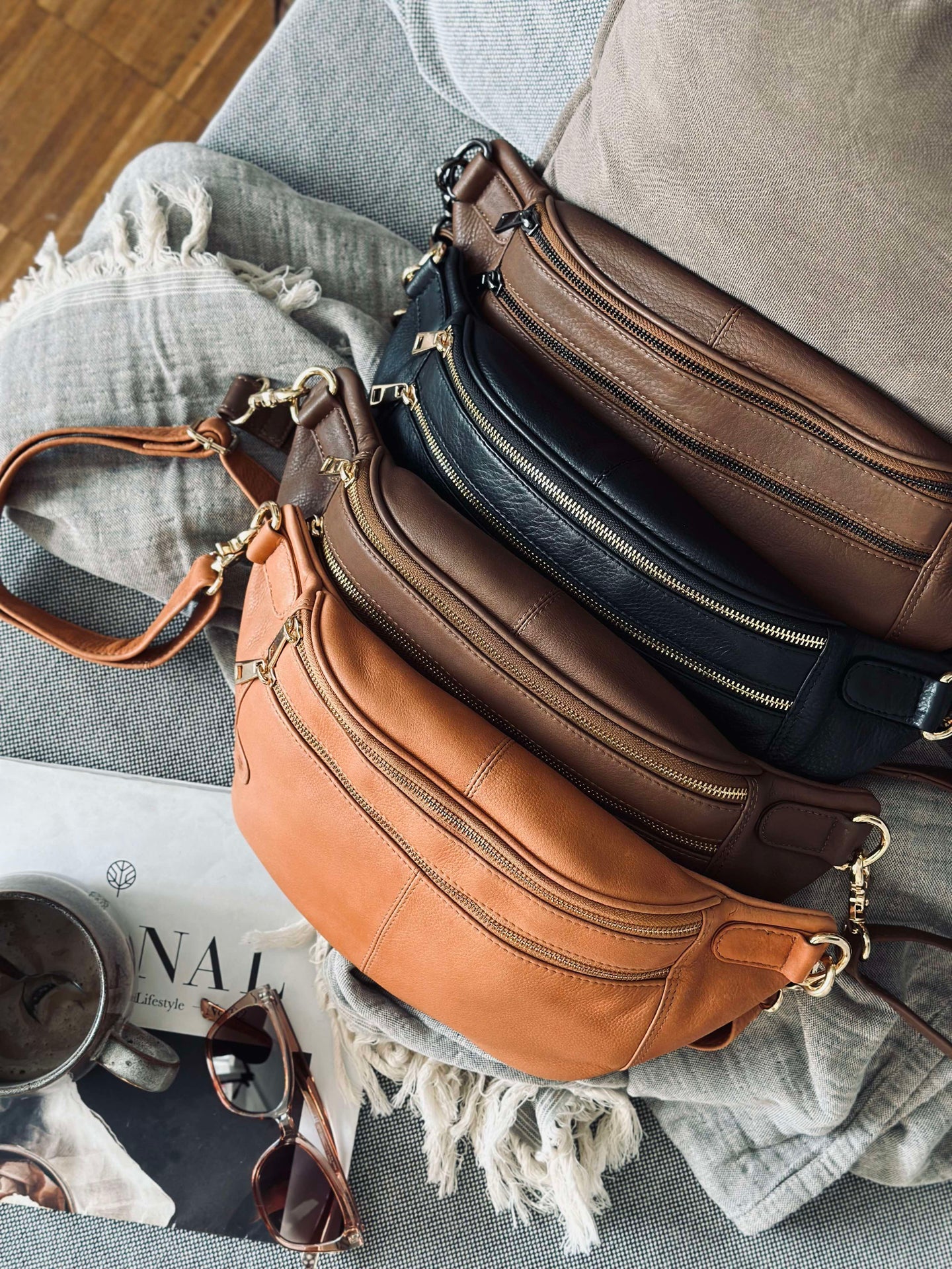 Bumbag Astrid - Svart / Gull