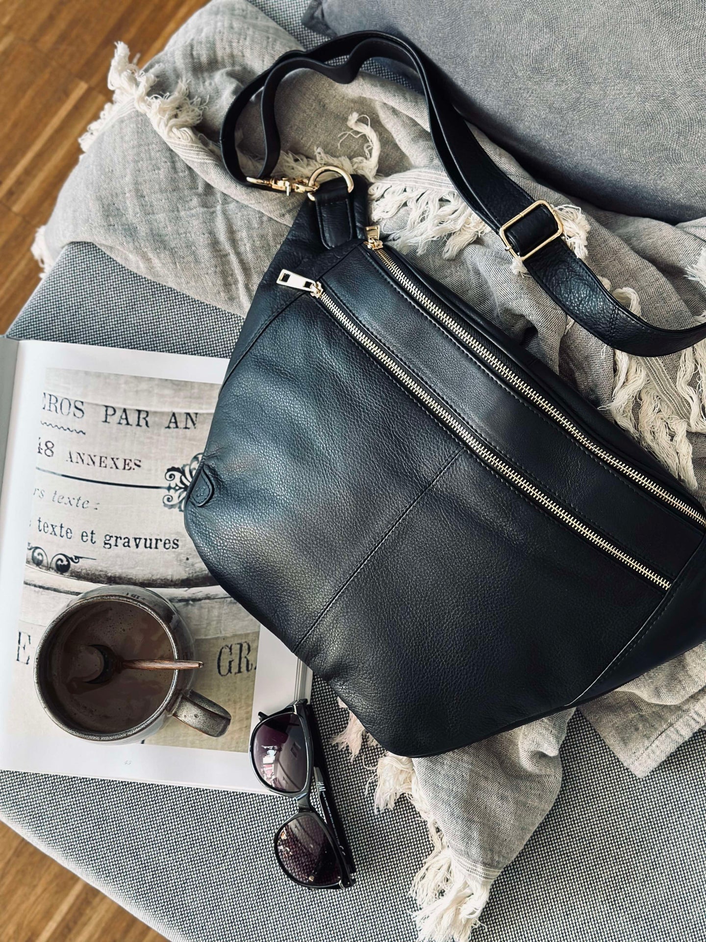 Bumbag BIG Astrid - Black / Gold