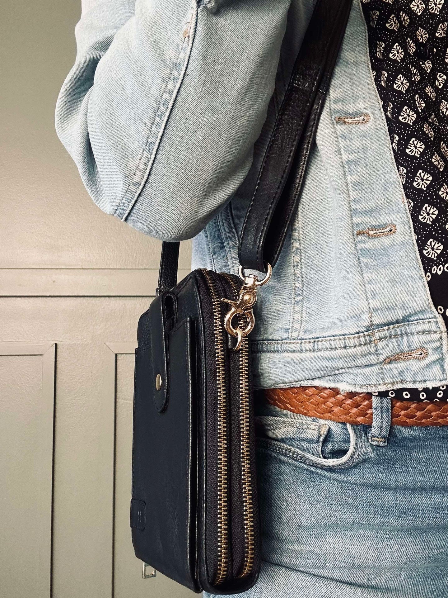 Crossover Posh - Black / Gold