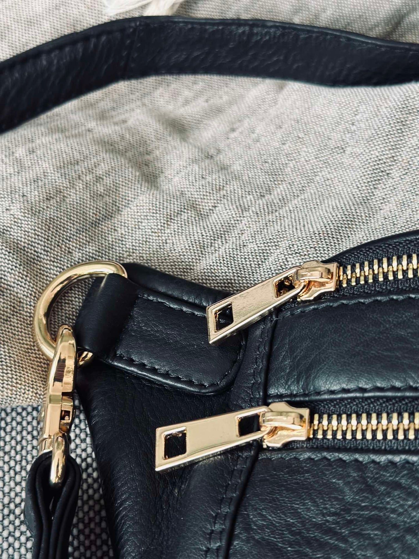 Bumbag Astrid - Svart / Gull