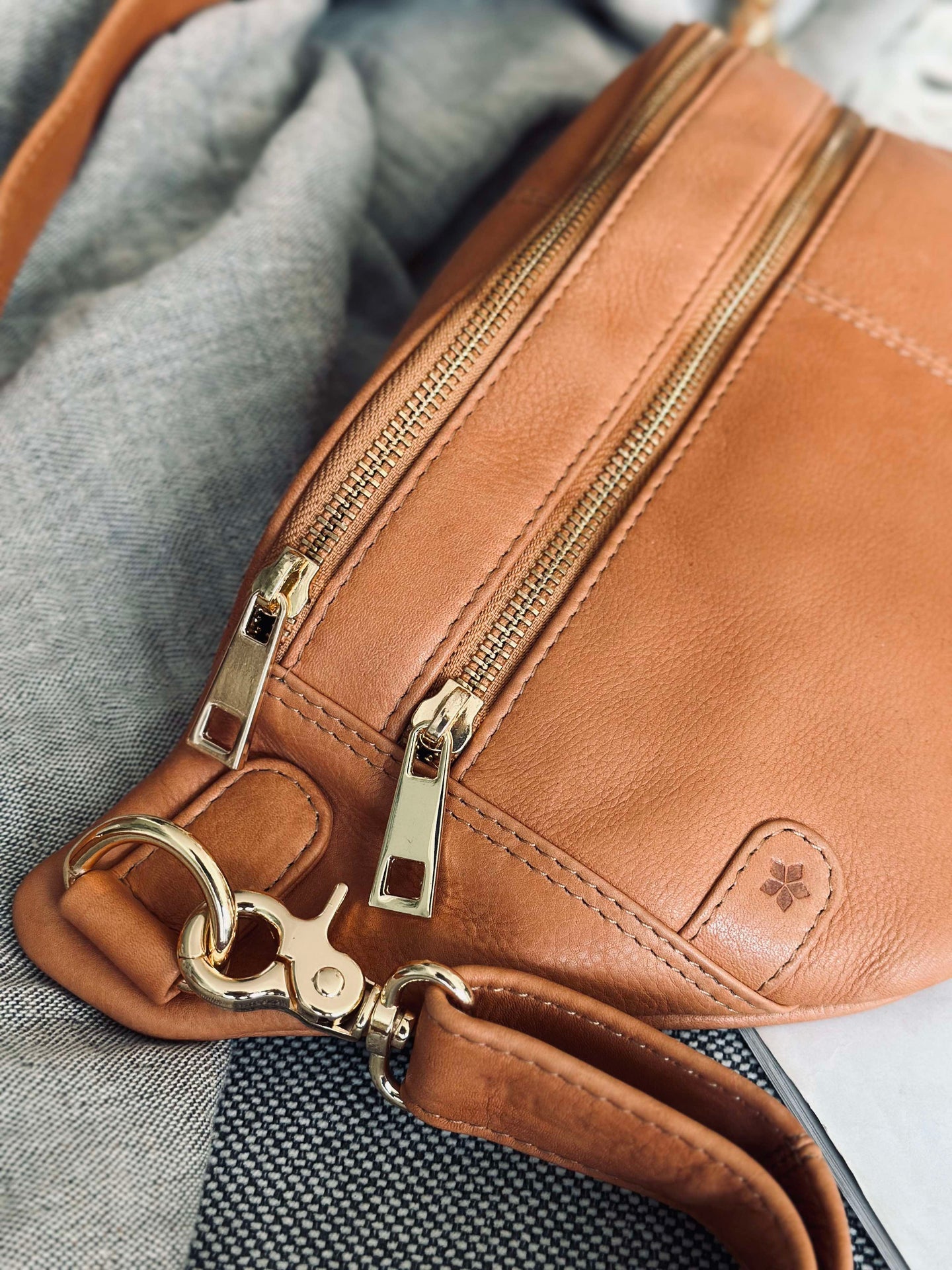Bumbag Astrid - Cognac / Gull