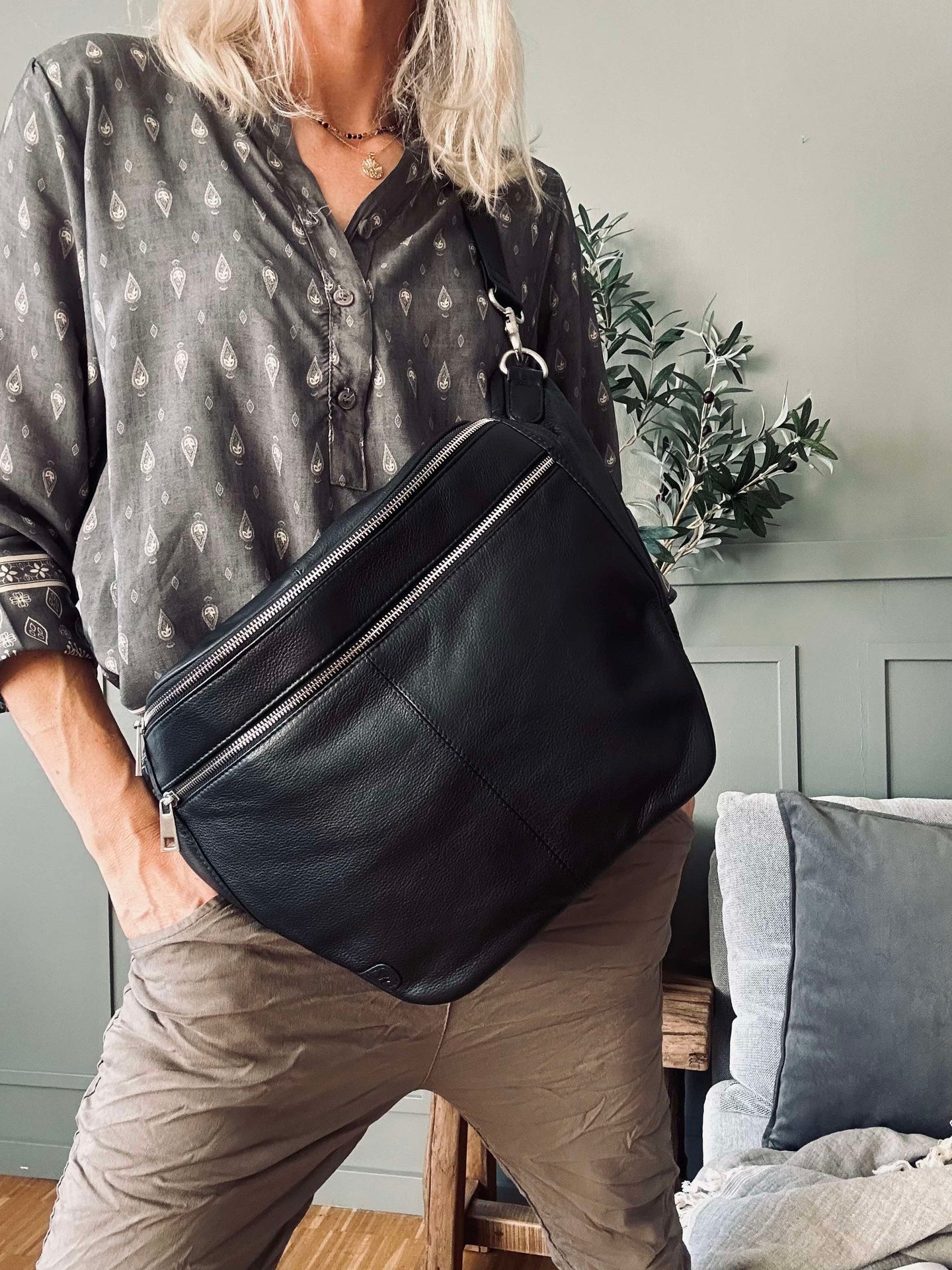 Bumbag BIG Astrid - Svart / Sølv