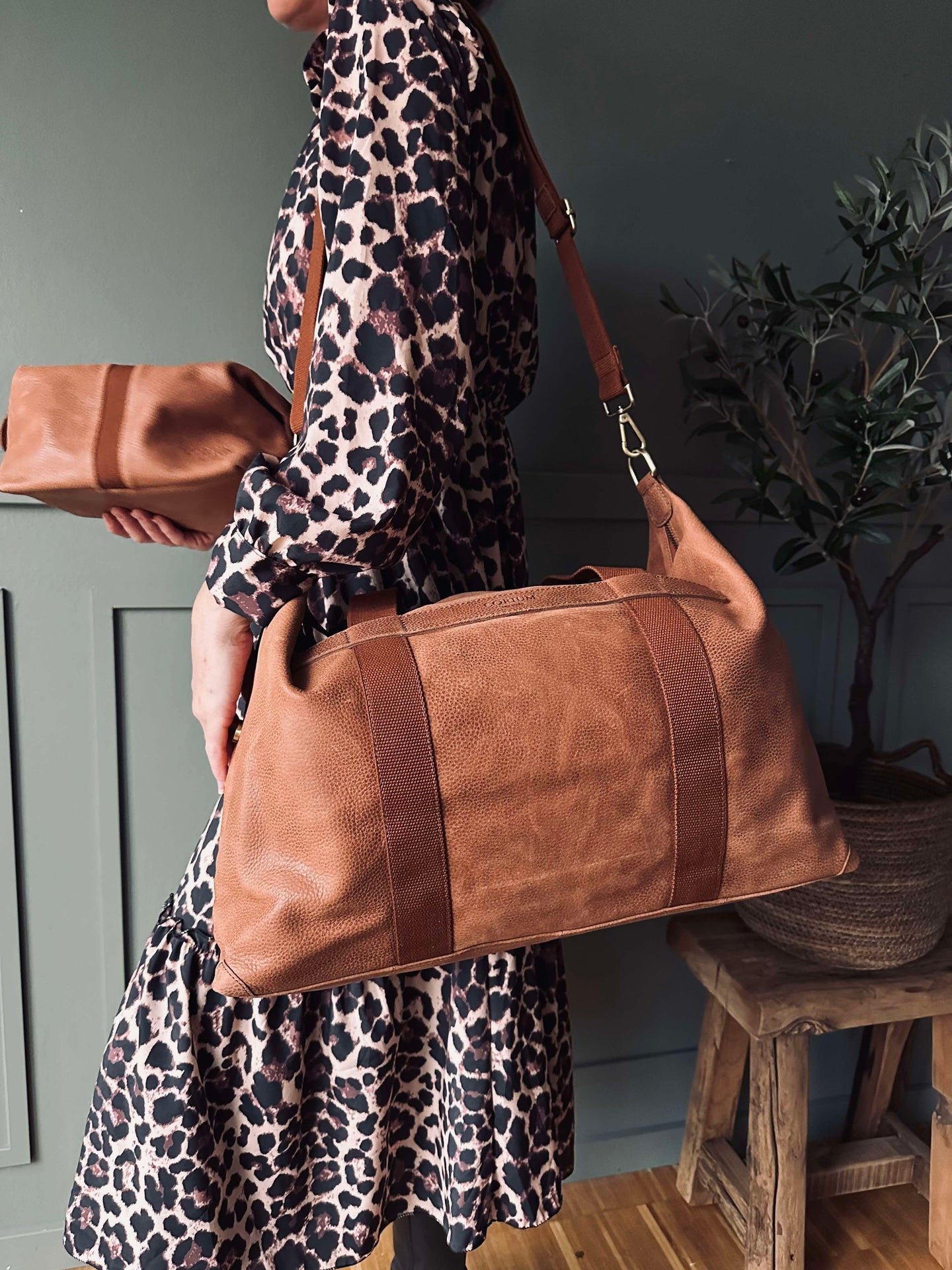 Gavesett Weekendbag m. toalettmappe - Cognac