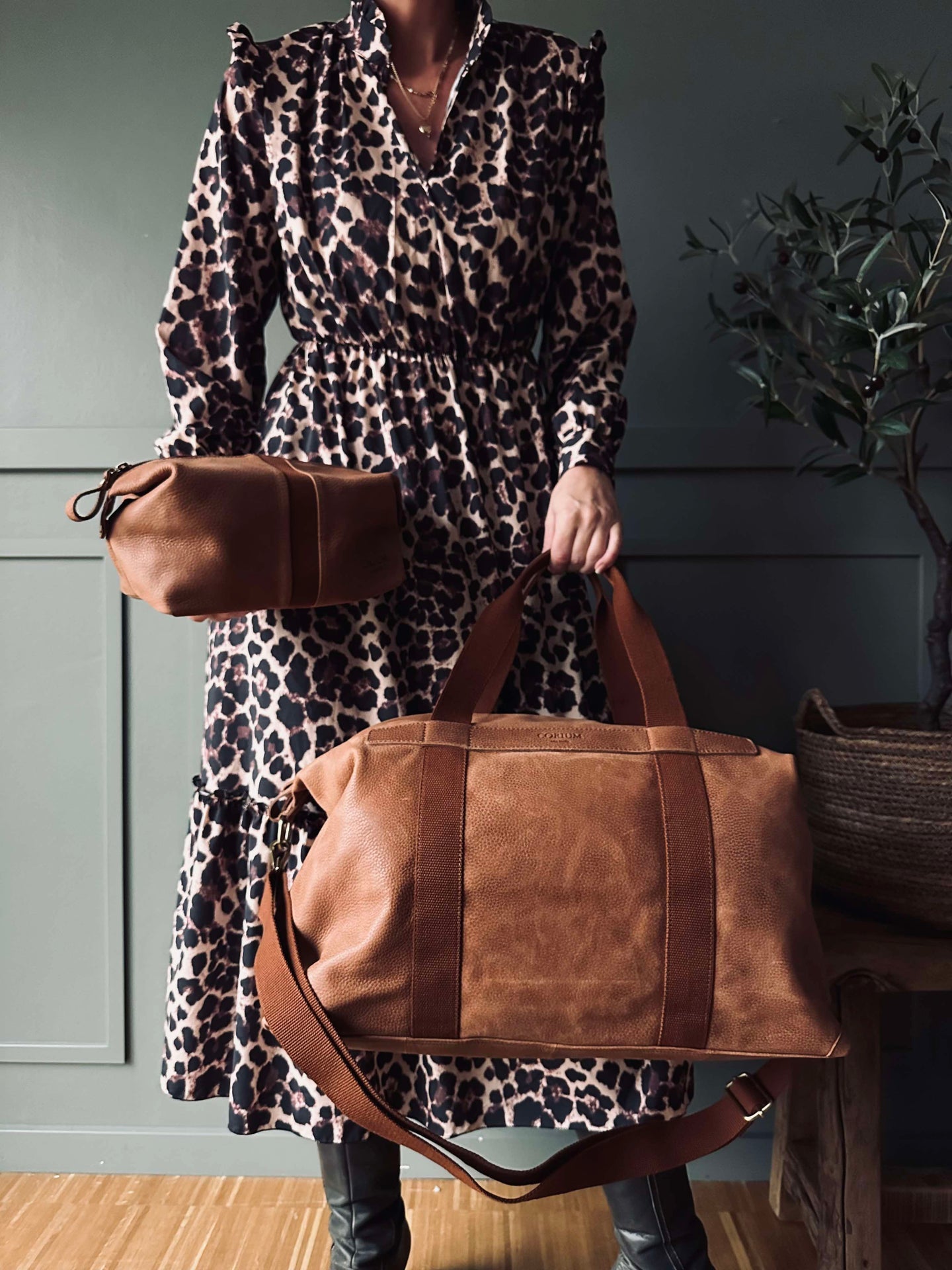 Gavesett Weekendbag m. toalettmappe - Cognac
